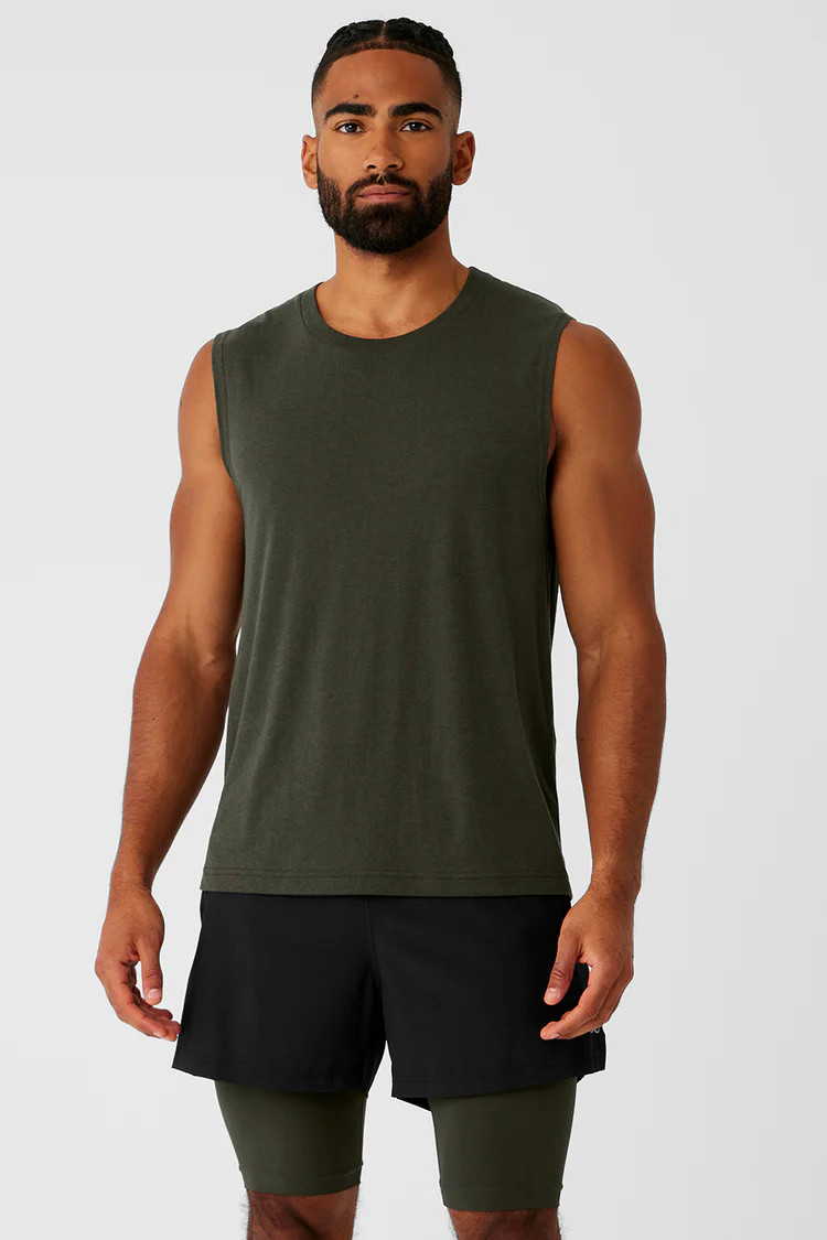 The Triumph Muscle Tank | Alo Yoga (US)