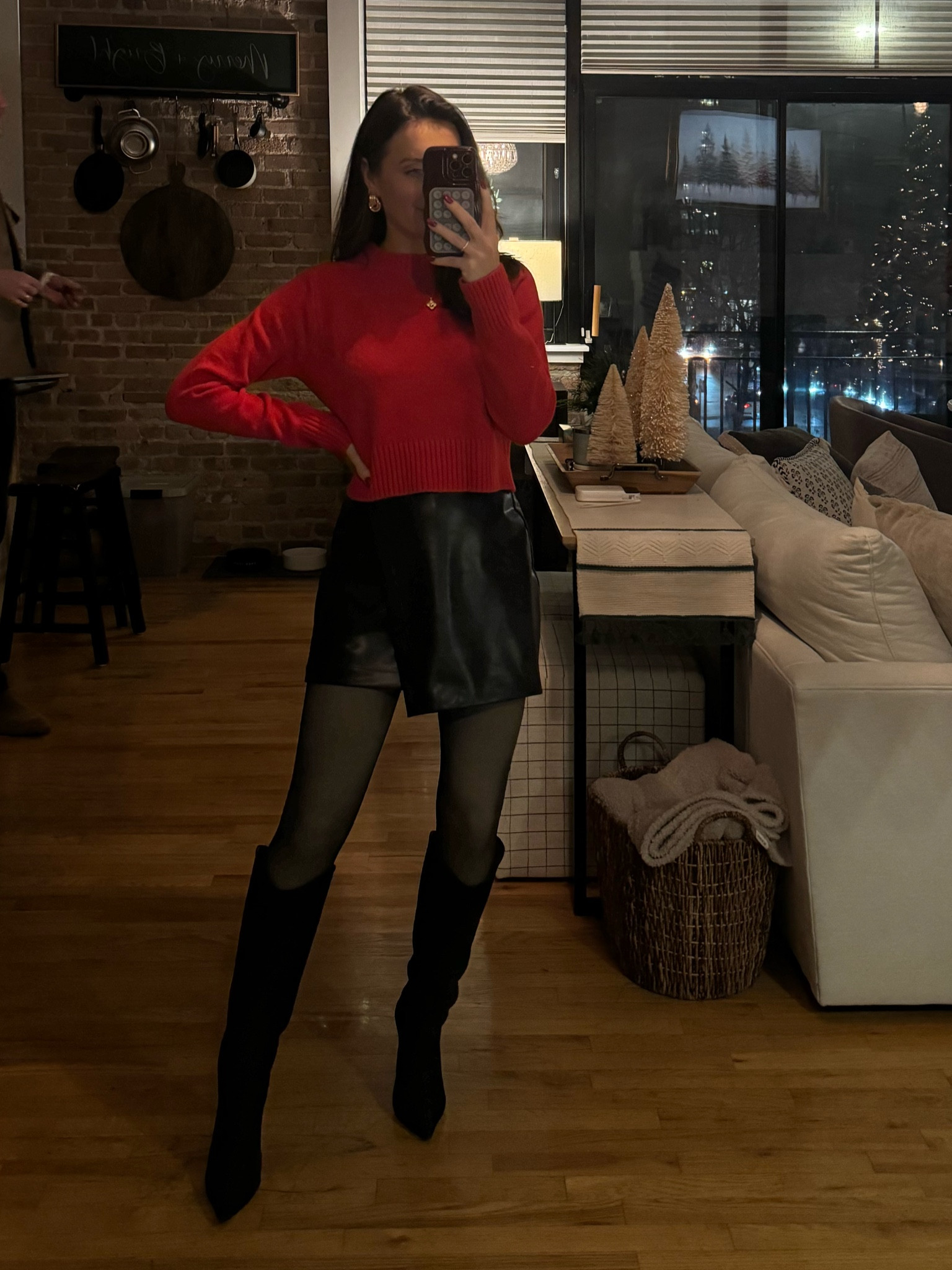 Holiday outfit 

#LTKHoliday