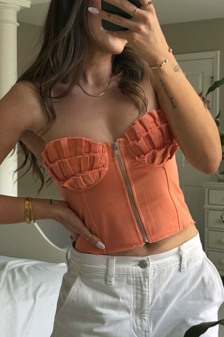 HOW CUTE IS THIS TOP FOR SUMMER!! The color is the perfect coral, it makes the girls look so good, and is so chic! I need more corsets now!  Also I started a money manifestation program for May! Head to my insta for deets :)



#LTKstyletip #LTKSeasonal #LTKtravel