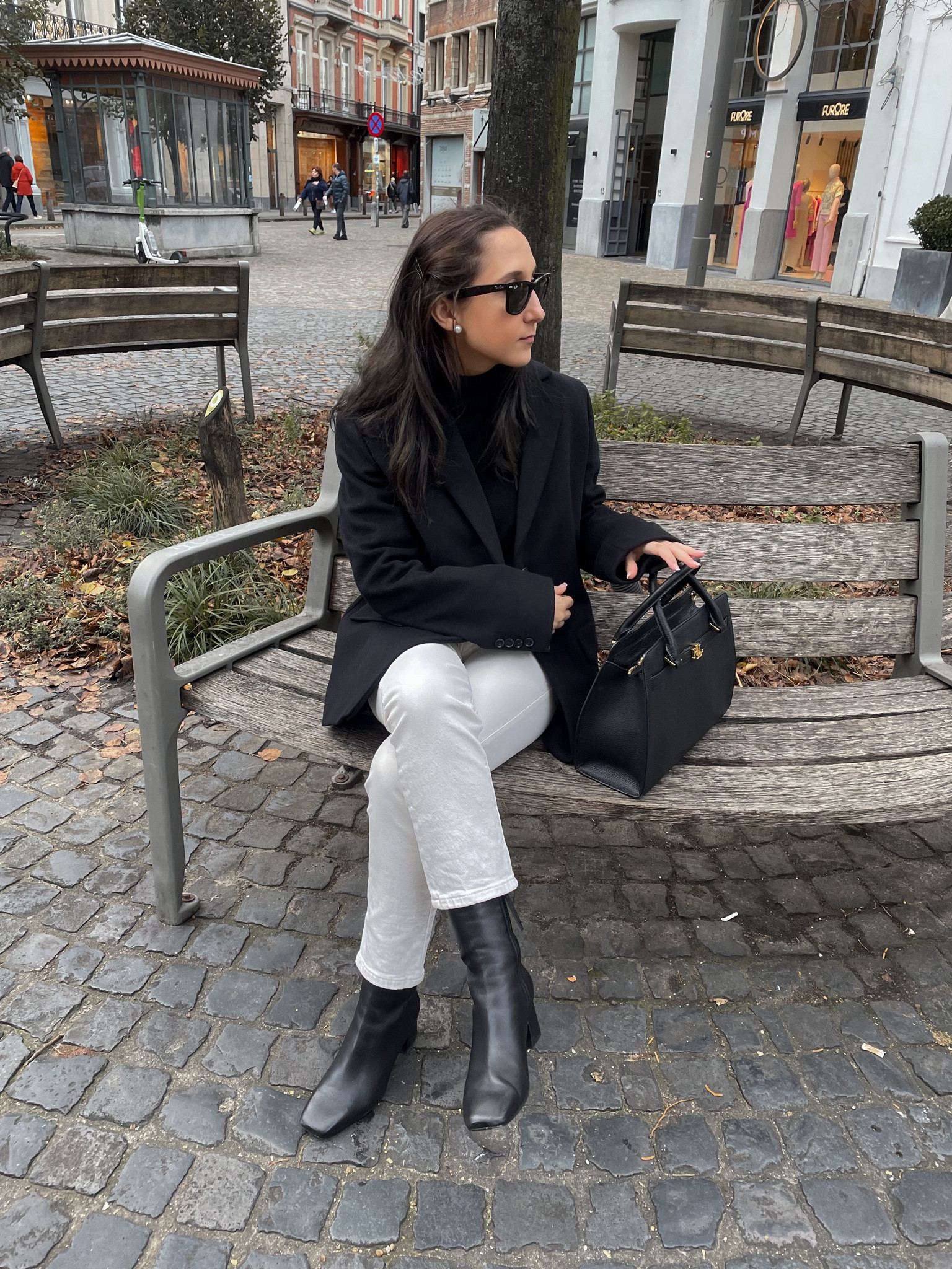 Winter capsule wardrobe outfit | minimal style

#LTKstyletip #LTKSeasonal #LTKeurope