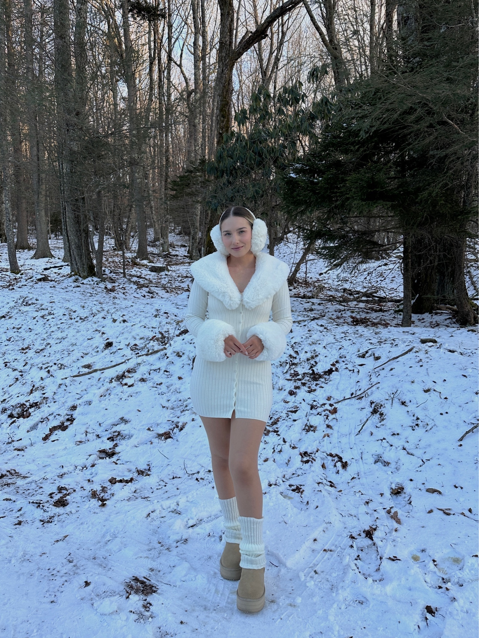 Fur snow outfit ❄️



#LTKSeasonal #LTKfindsunder100 #LTKtravel