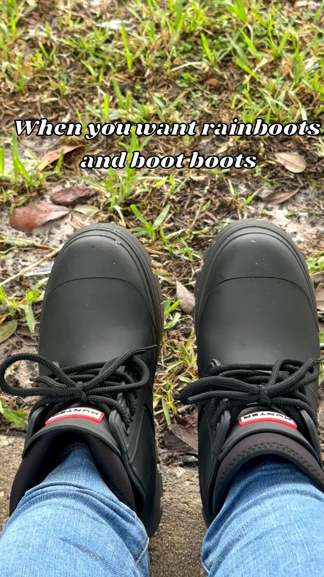 These boots are perfect for fall and perfect for rainy days. Getting them from Nordstrom rack was a the bonus I needed to take the plunge. Check their entire #hunter boot collection now #rainboots #fallcollection