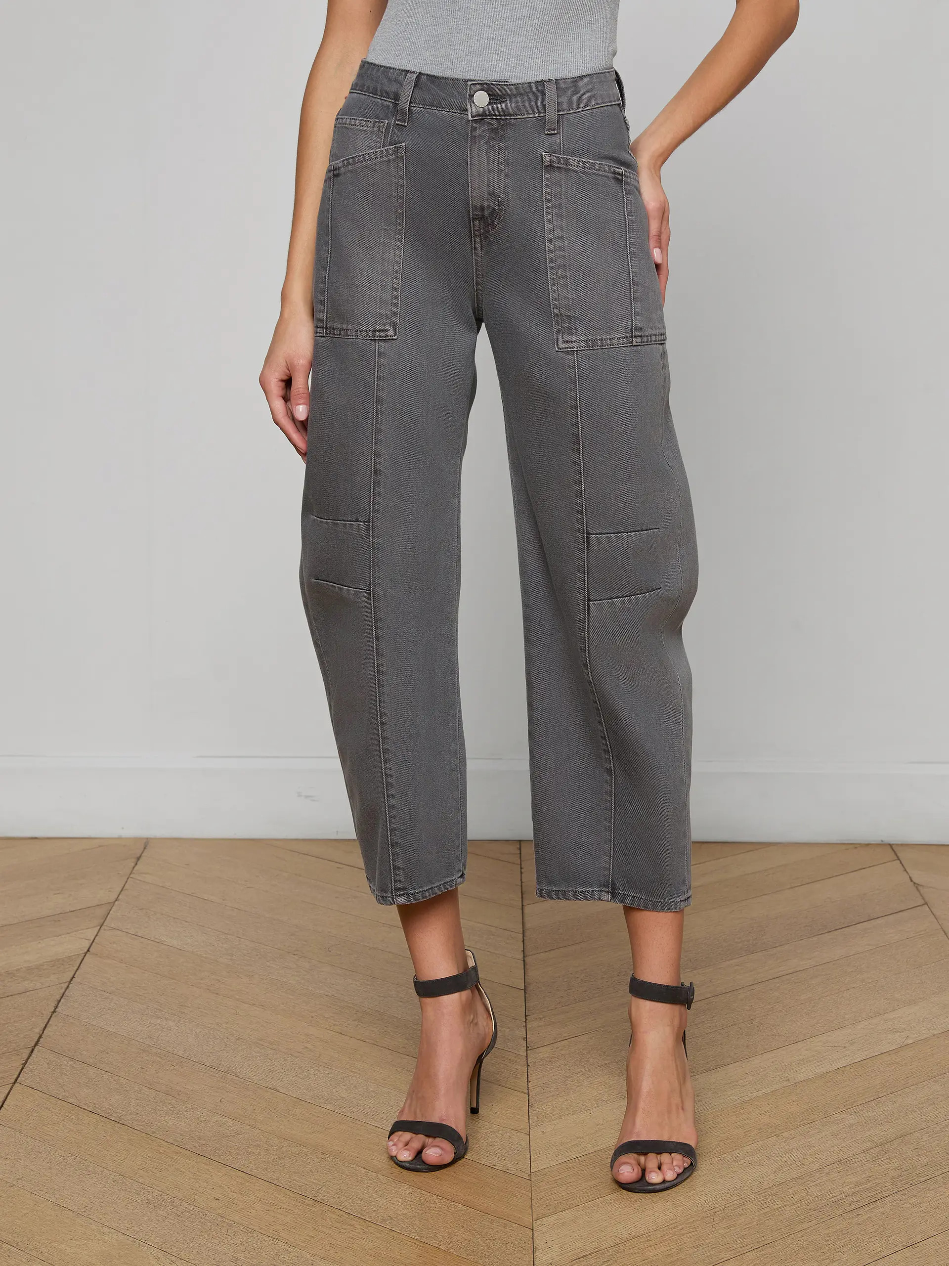 Cody Cropped Barrel-Leg Jean in Medium Grey | L'AGENCE | L'Agence
