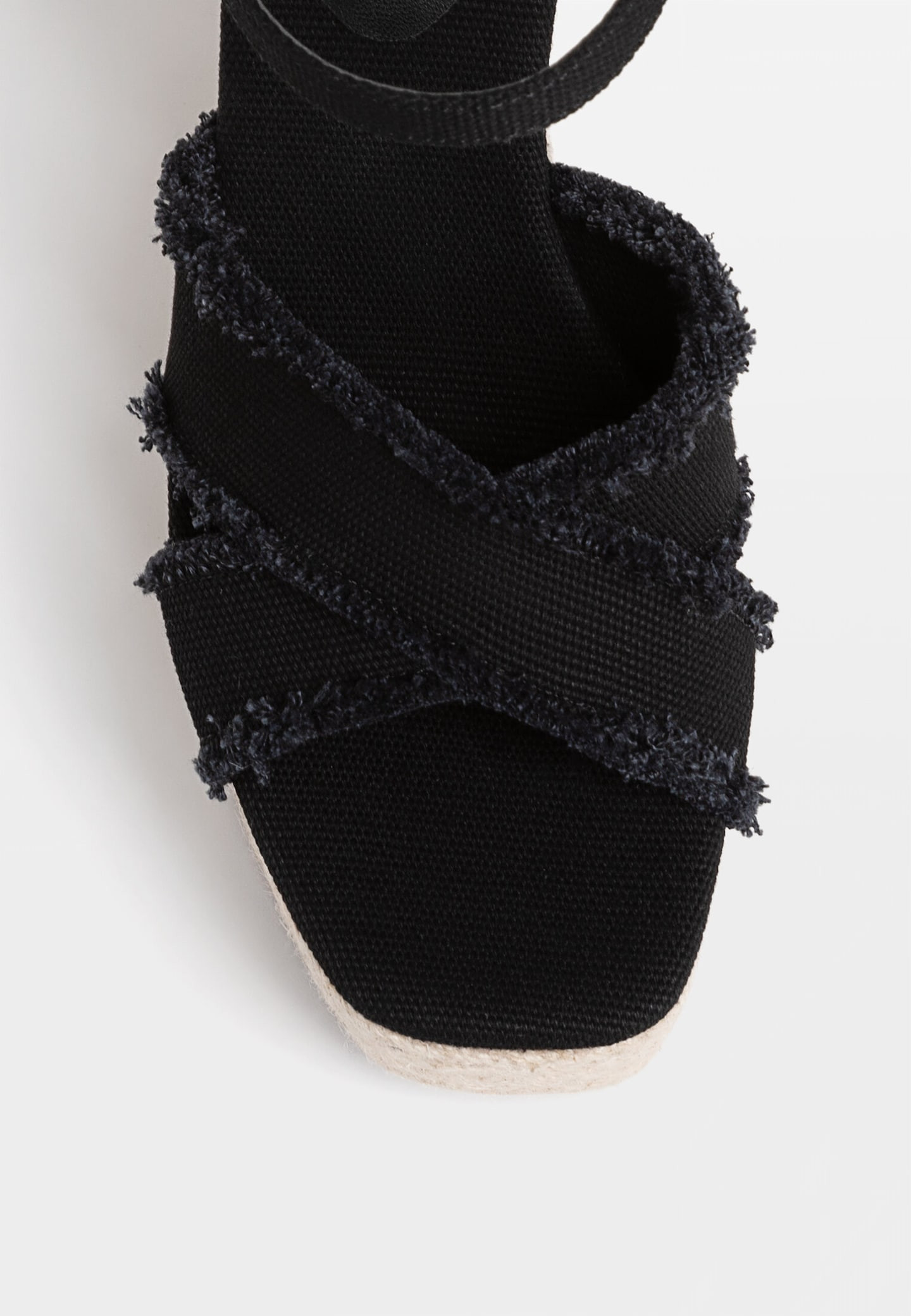 Sandalen mit Jute-Keilabsatz | Stradivarius DE