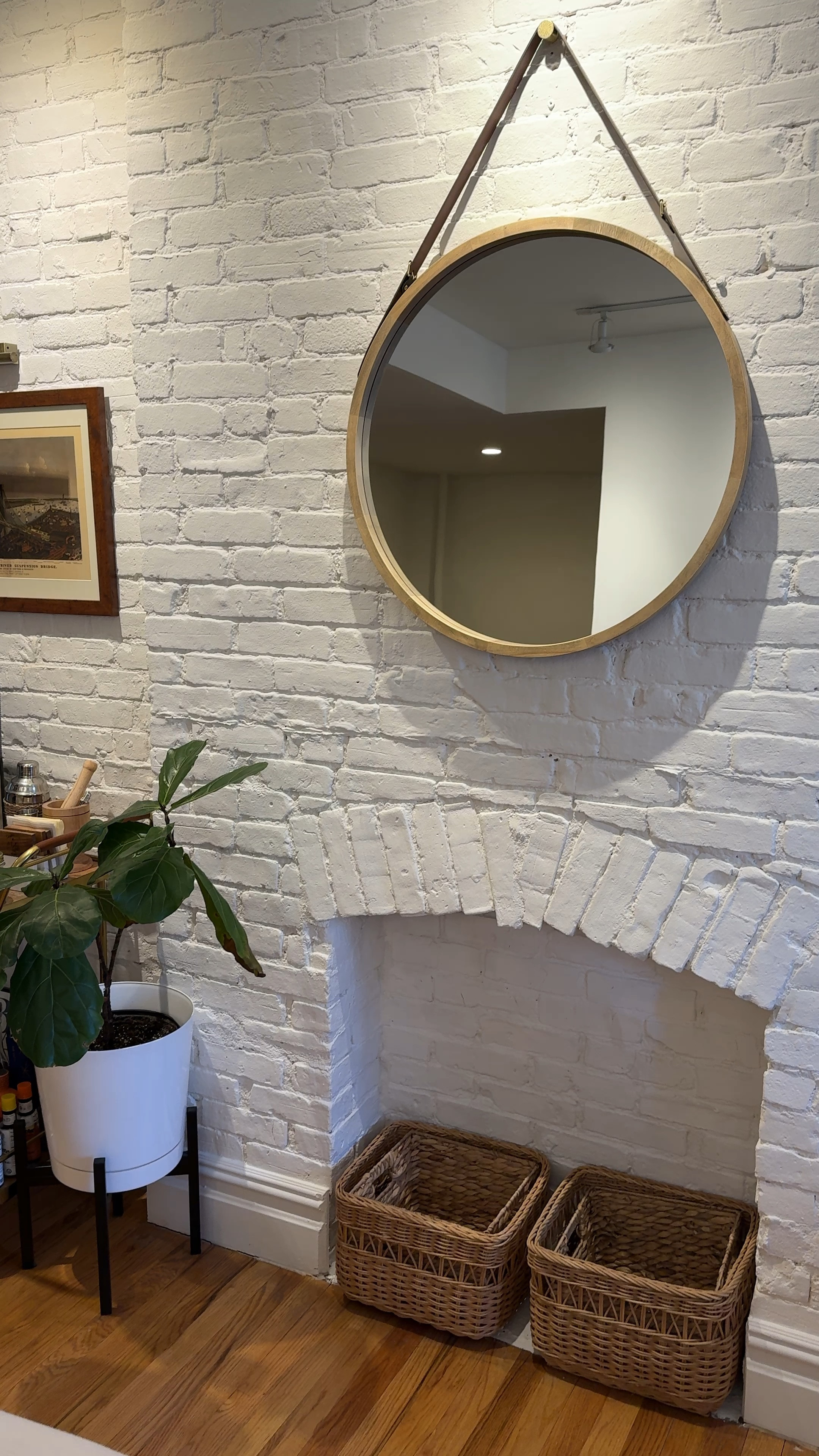 our mirror from Target is no longer sold but I’m linking a few similar styles. Shop these looks below! #home #mirror #homedecor 

#LTKHome