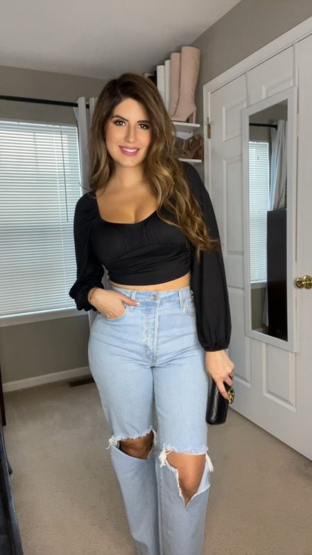 Another casual date night option 
Wearing size small top
Size 5 jeans 



#LTKstyletip #LTKVideo #LTKparties
