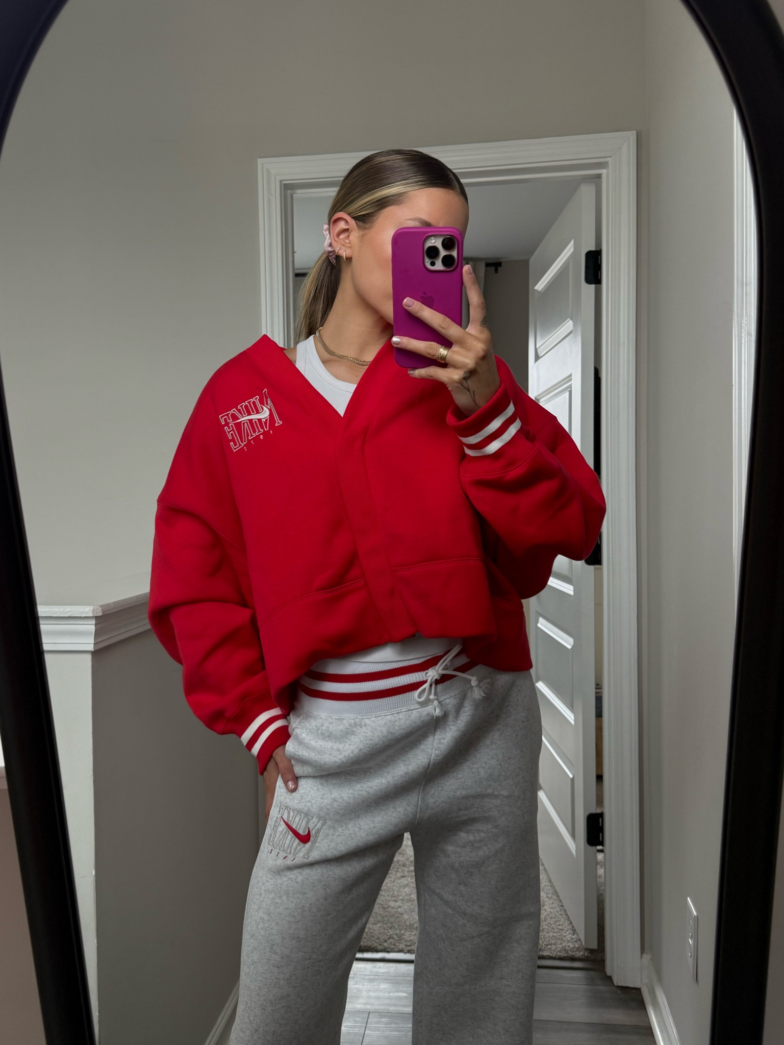 Size S in pants & M in top (should’ve gotten S in top! Cardigan Runs oversized! Also linked a similar set that’s on sale! 