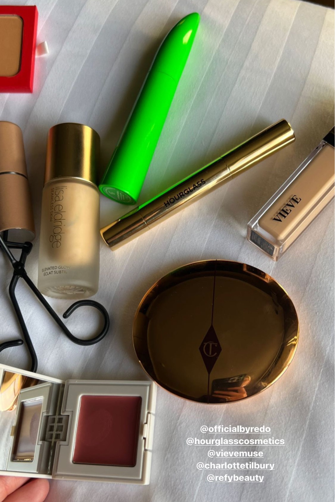 What’s in my makeup bag for my Paris trip, part 2! 💋

#LTKSeasonal #LTKbeauty #LTKeurope