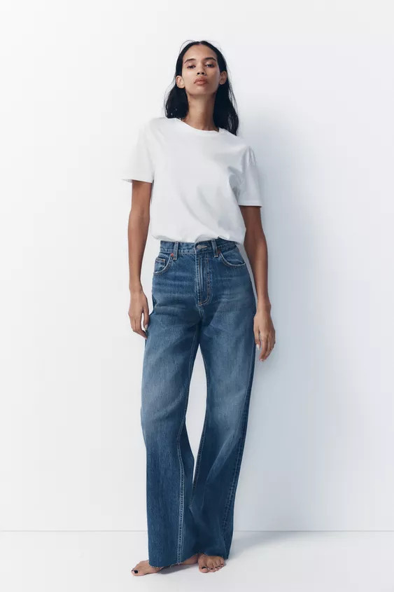 HIGH-WAISTED - WIDE LEG - FULL LENGTHHigh-waisted five pocket jeans in rigid fabric. Belt loops. ... | Zara US
