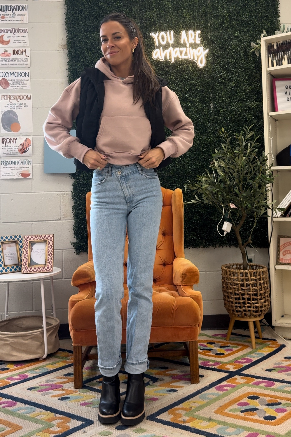 Comfy jean Friday ootd 

#teacher #ootd 