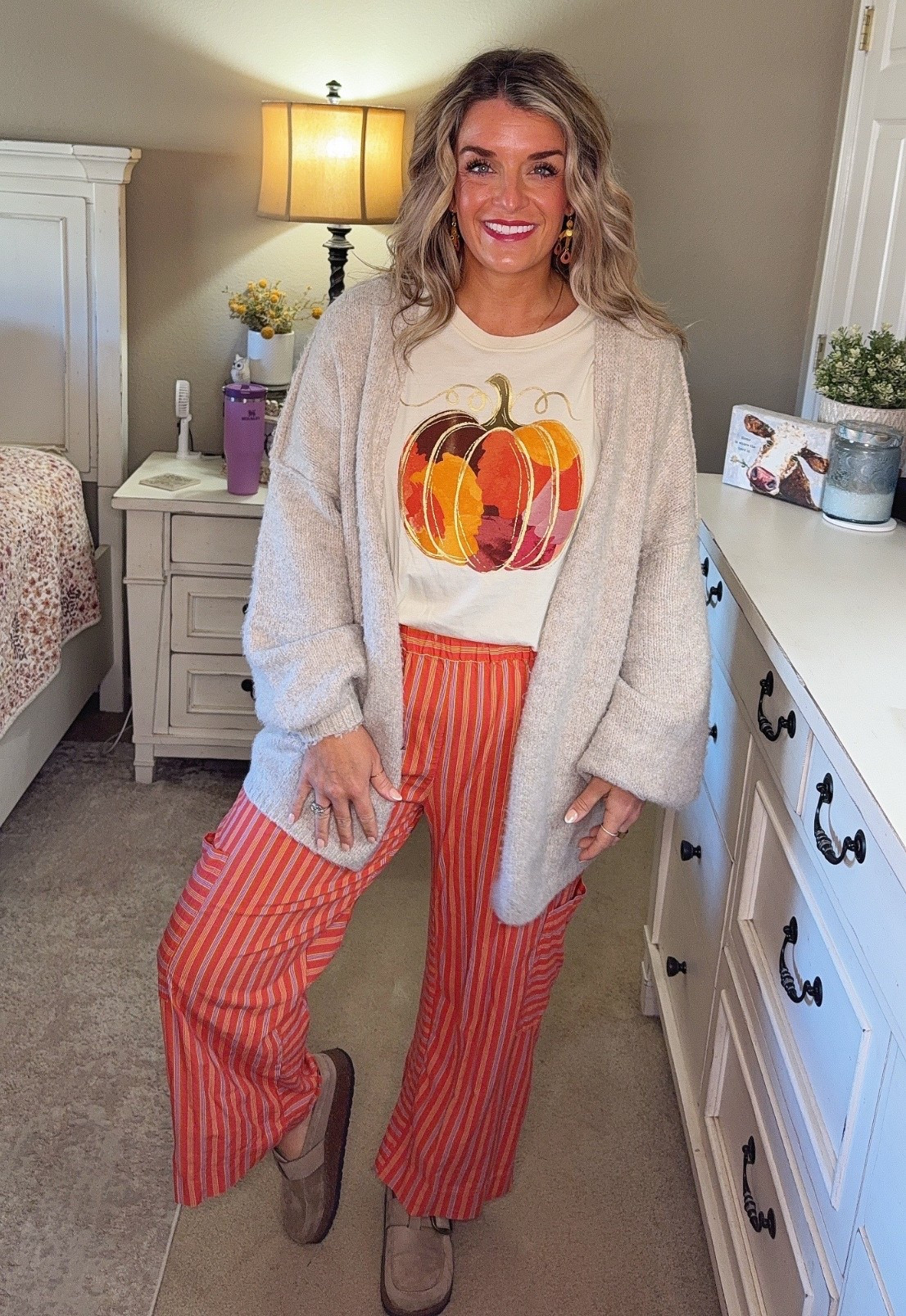 Add a cardigan and now this Thanksgiving outfit is even cozier. Cute, comfy layers
for women who love effortless fall style.
#thanksgivingvibes #cardigan
#womenover30 #cardiganoutfit #OOTD

#LTKootd #LTKHoliday
