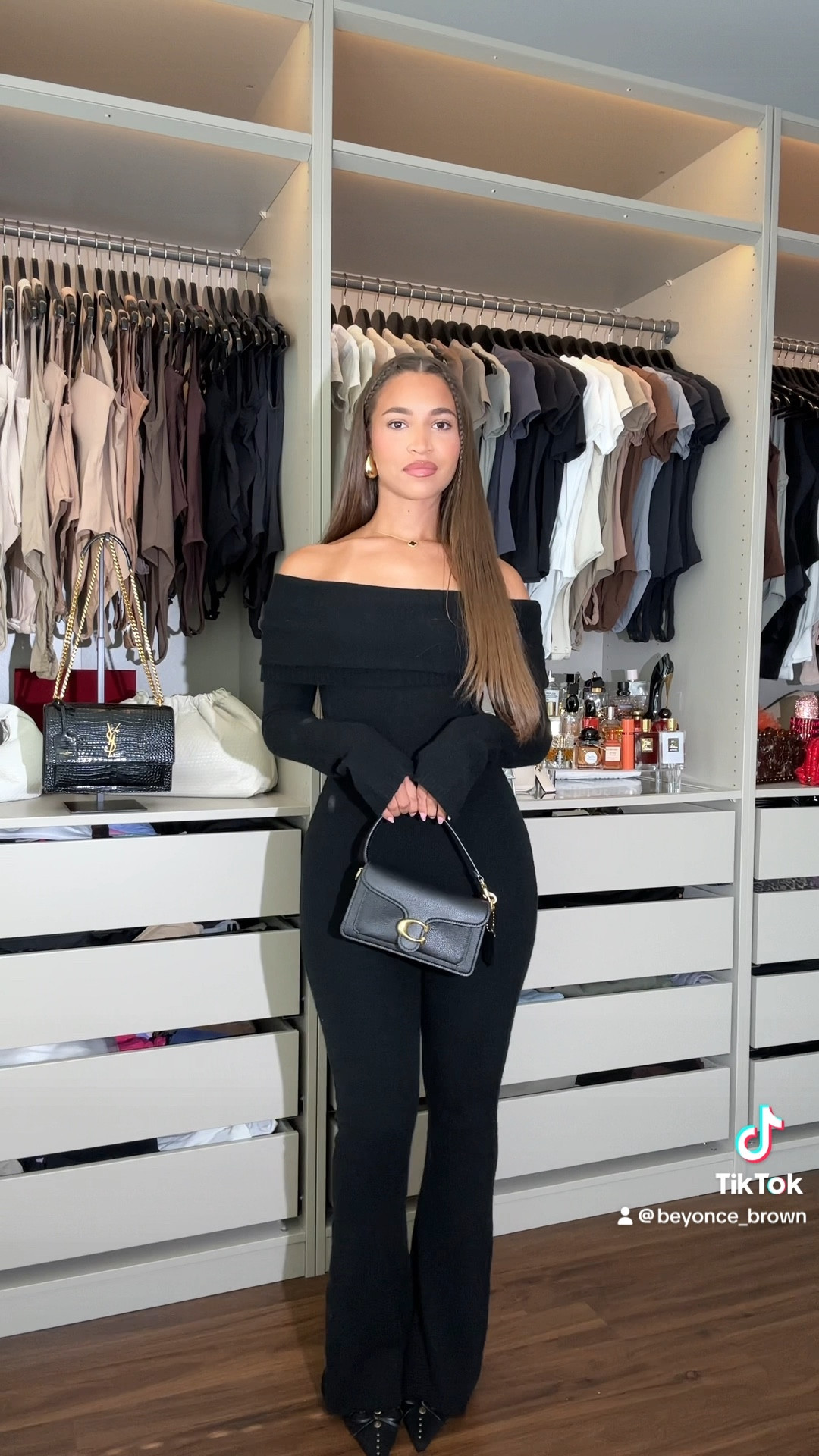 Prettylittlething fall outfit GDWM🖤🍂 

Sizes:
Prettylittlething jumpsuit: XS

Prettylittlething, pltstyle, plthaul, plt, prettylittlething outfit, outfit inspo, fall outfit inspo, plt jumpsuit, GDWM, ootd, coach tabby 20, Tony Bianco 

#LTKStyleTip #LTKSeasonal #LTKVideo