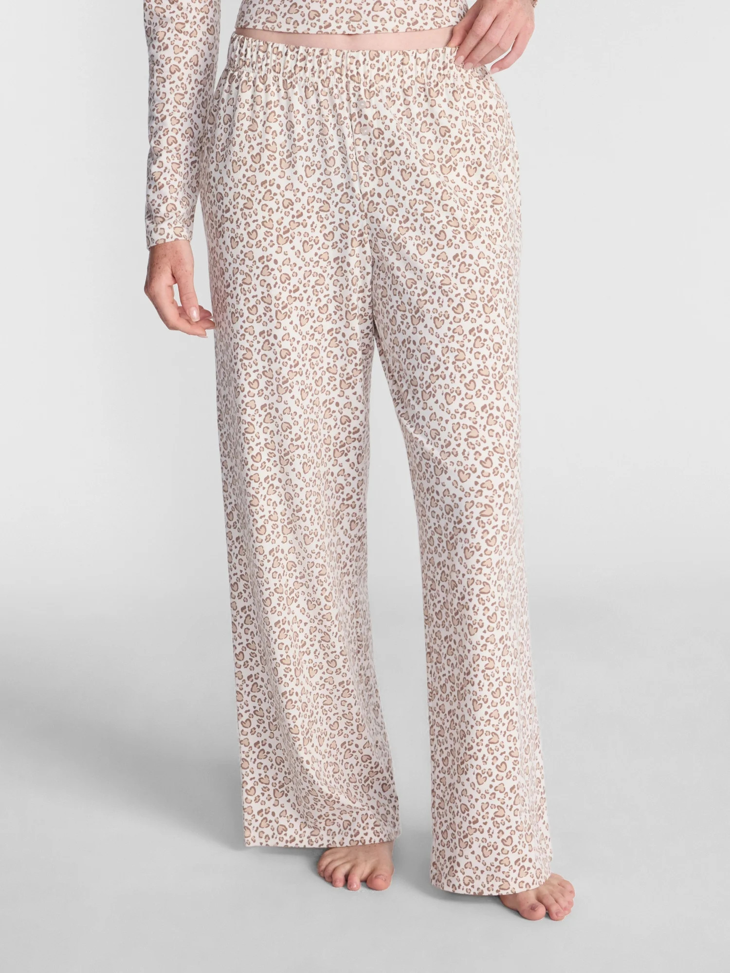No Boundaries Sleep Pants from our Cloud Core Collection, Women’s and Women’s Plus XXS-3X | Walmart (US)