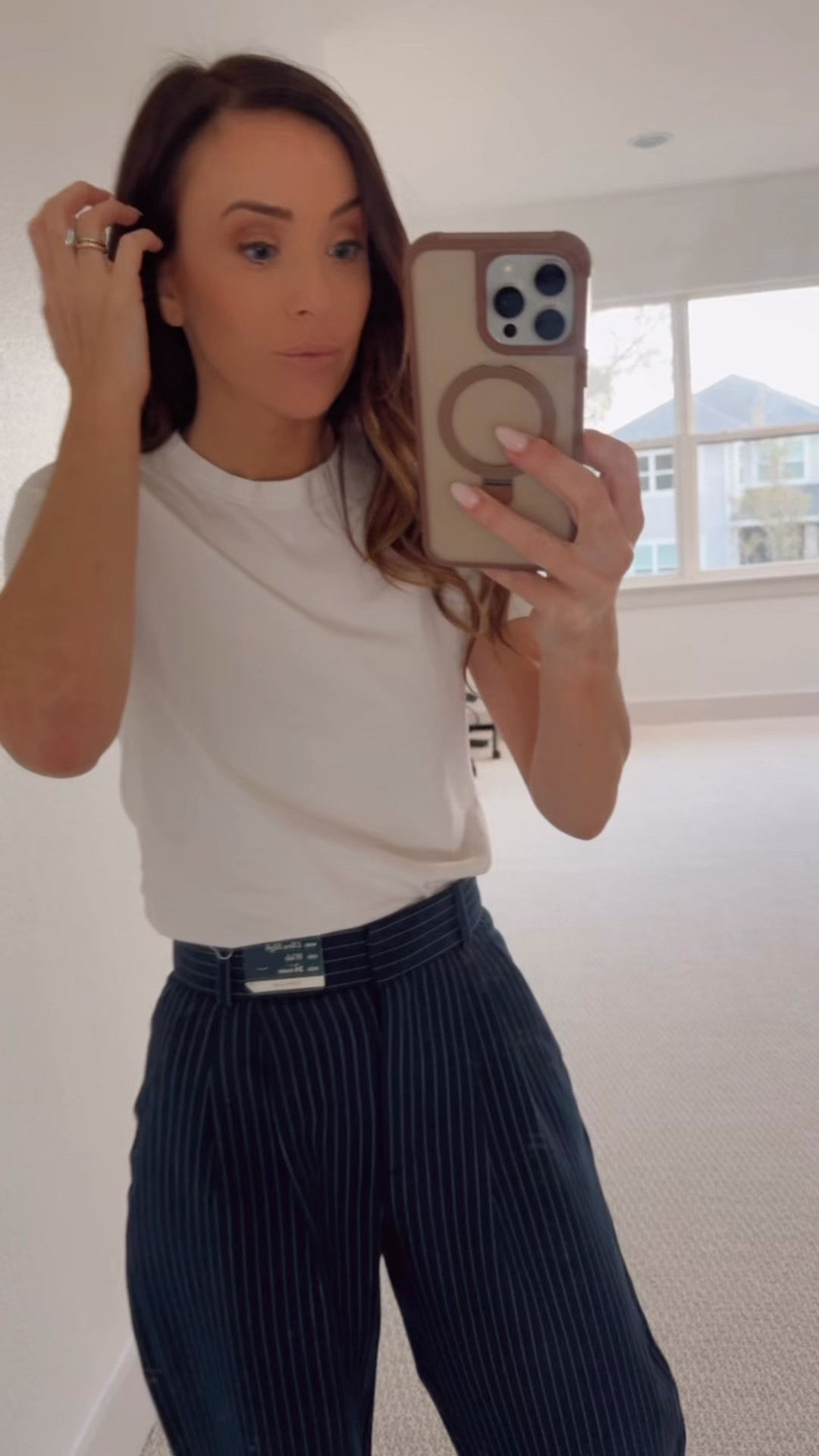 These trousers are so perfectly tailored and ultra comfortable, as well. Currently 25% off exclusively in the LTK app through Sunday! • run true to size
.
Abercrombie 

#LTKSpringSale #LTKSaleAlert #LTKWorkwear