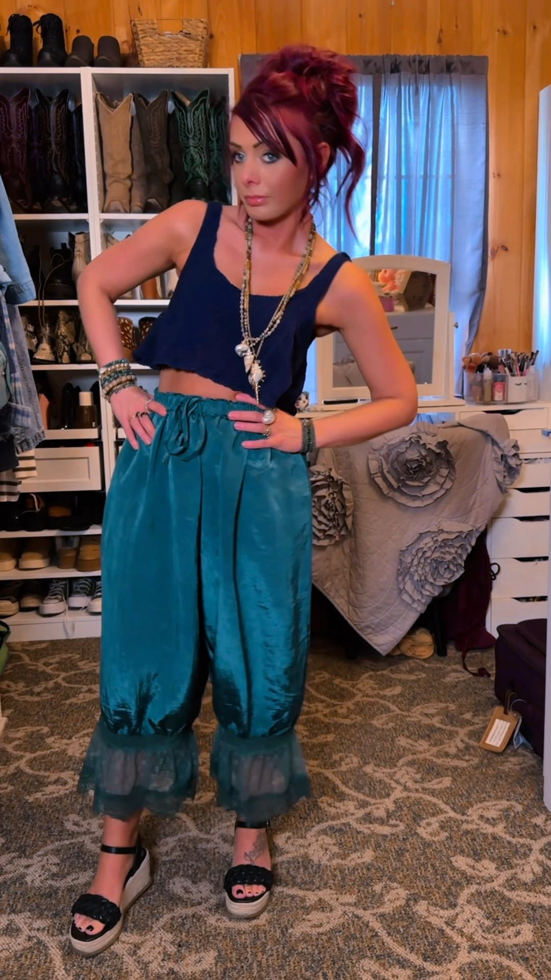 It was only a matter of time before the bloomer pants got me (or I got them. 😏). Obsessed with this teal/emerald green color, did take awhile for them to show up, but they come in sooooo many good options that are prime/2day  
I’m in a size S in bloomer pants 
My tank is older from Free People & sandals are also older from Walmart, will link similar/what I can find on Poshmark. 

#LTKgrwm #LTKPetite #LTKootd