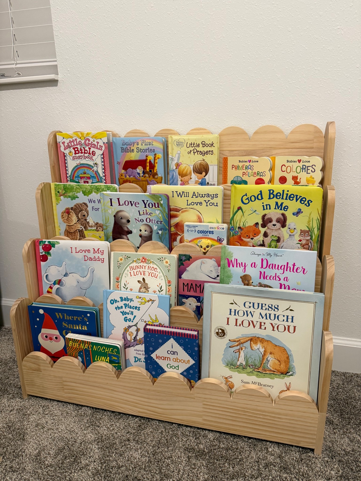 The perfect bookcase for your baby’s nursery 🫶🏽