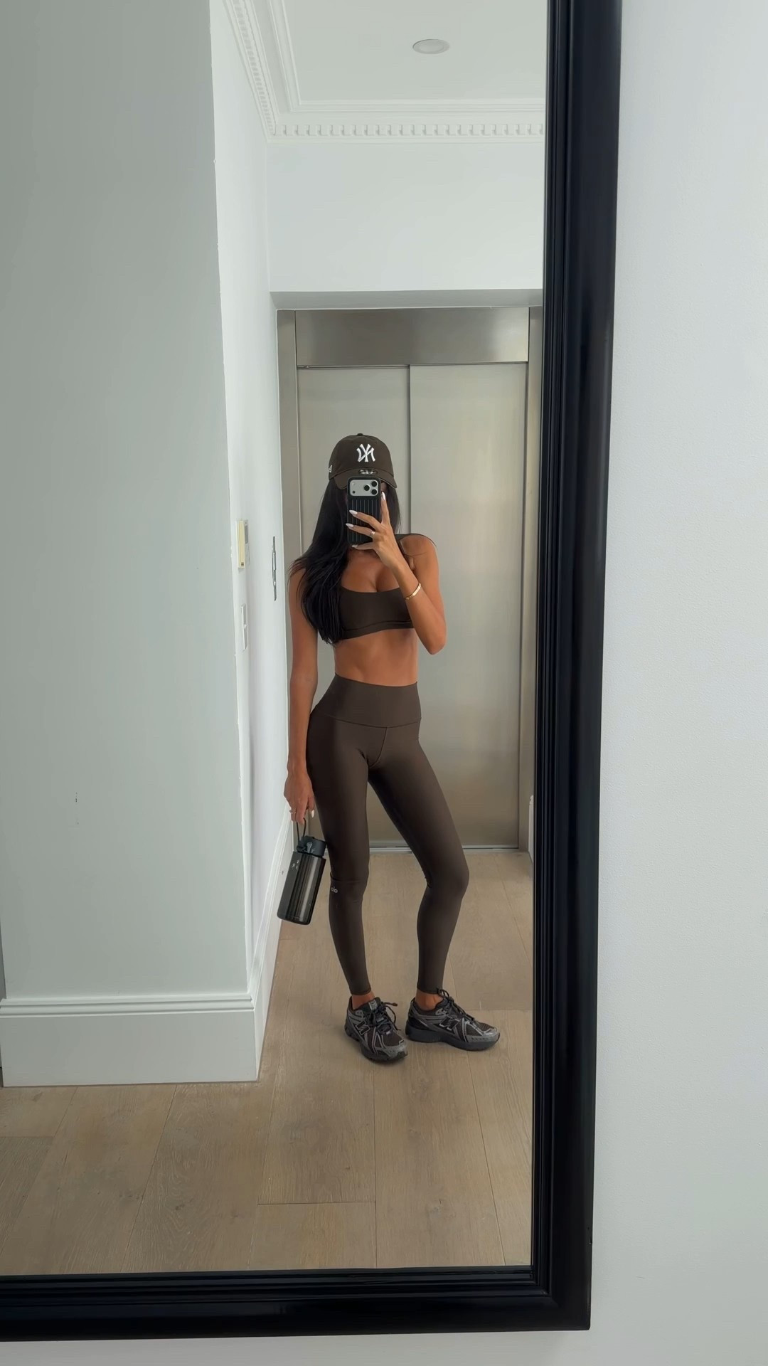 Monochrome choc fit

#LTKFashionMonth #LTKfitness