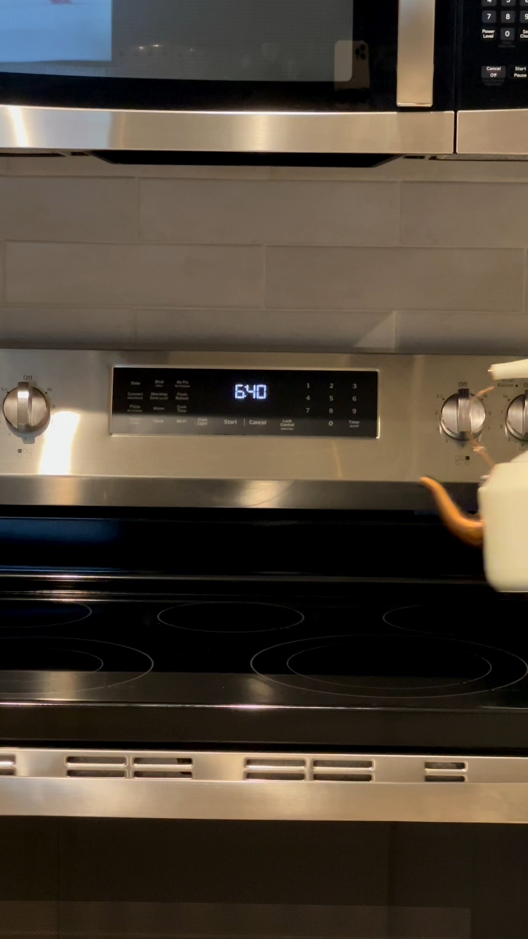 Modern Teapot from hearth and hand with Magnolia $25 

#LTKSeasonal #LTKHome #LTKdayinmylife