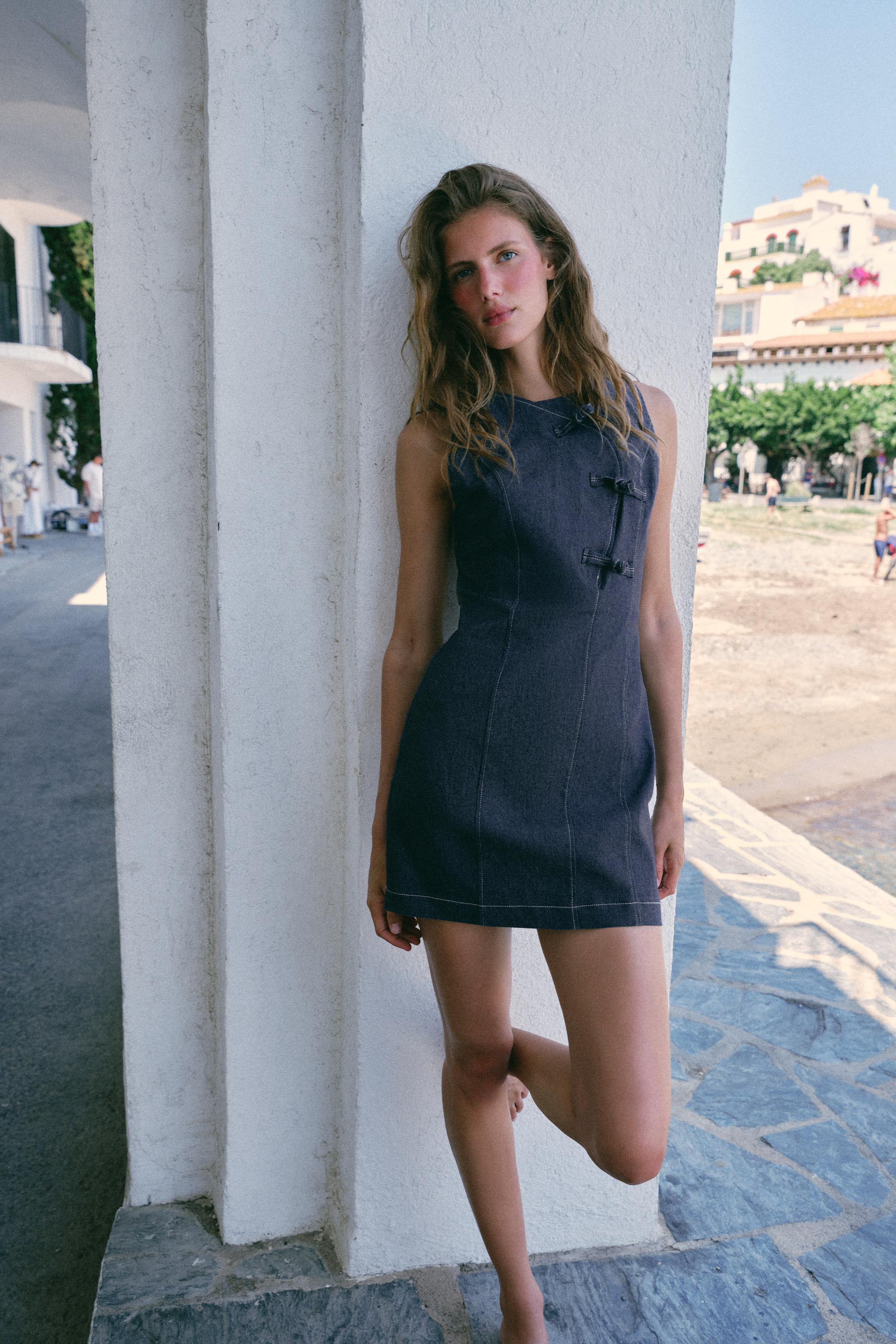 SHORT TOGGLE DRESS | Zara US