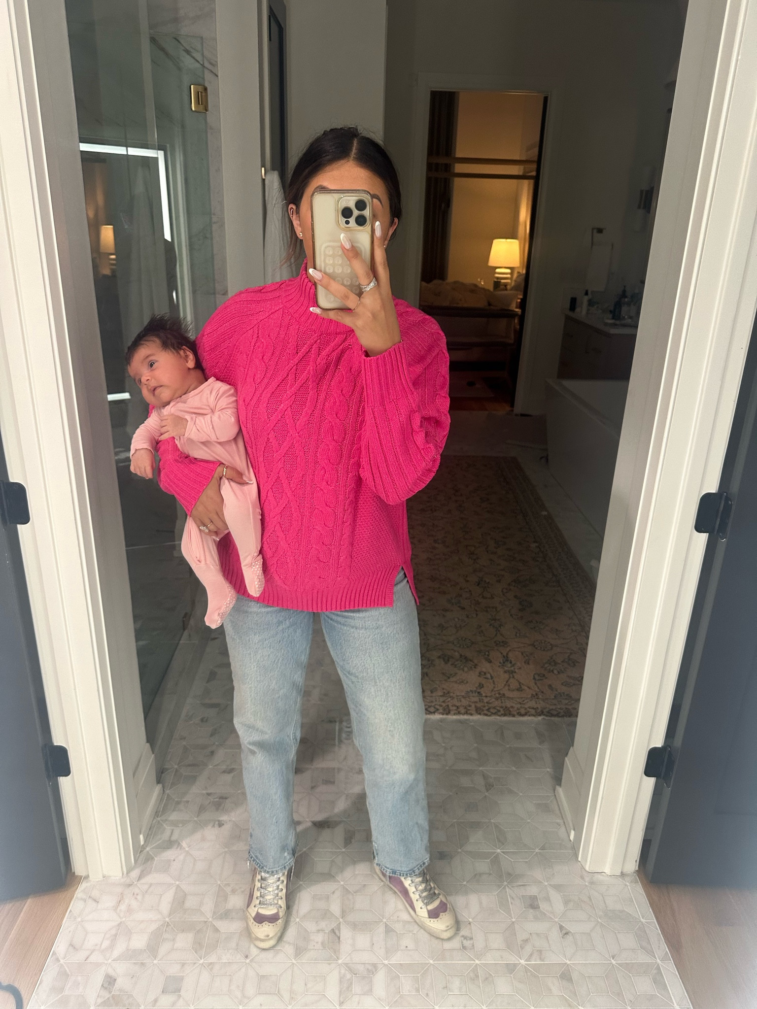 I grab bright pink sweaters every year! I love the pop of color. This one is $23 and great quality. 

Sweater: medium 
Jeans: 28

@walmartfashion #walmartpartner #walmartfashion

#LTKstyletip