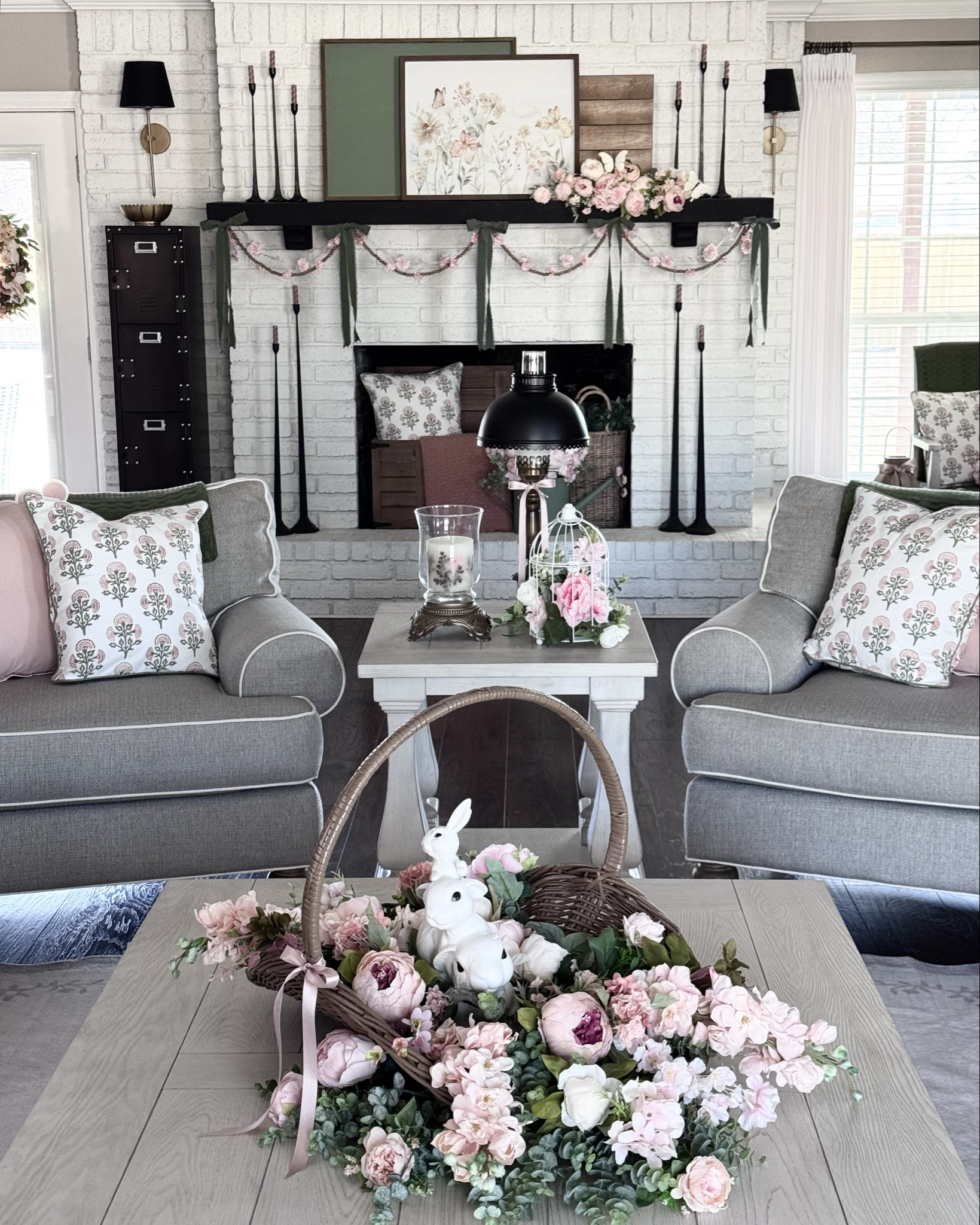 Spring Mantel Inspiration #LTKhome

#LTKSeasonal