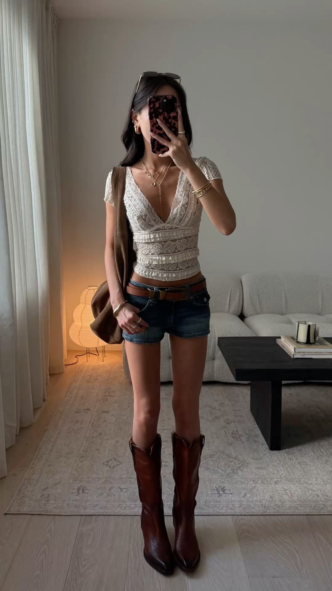 top is size xs, shorts size US 0

#LTKootd