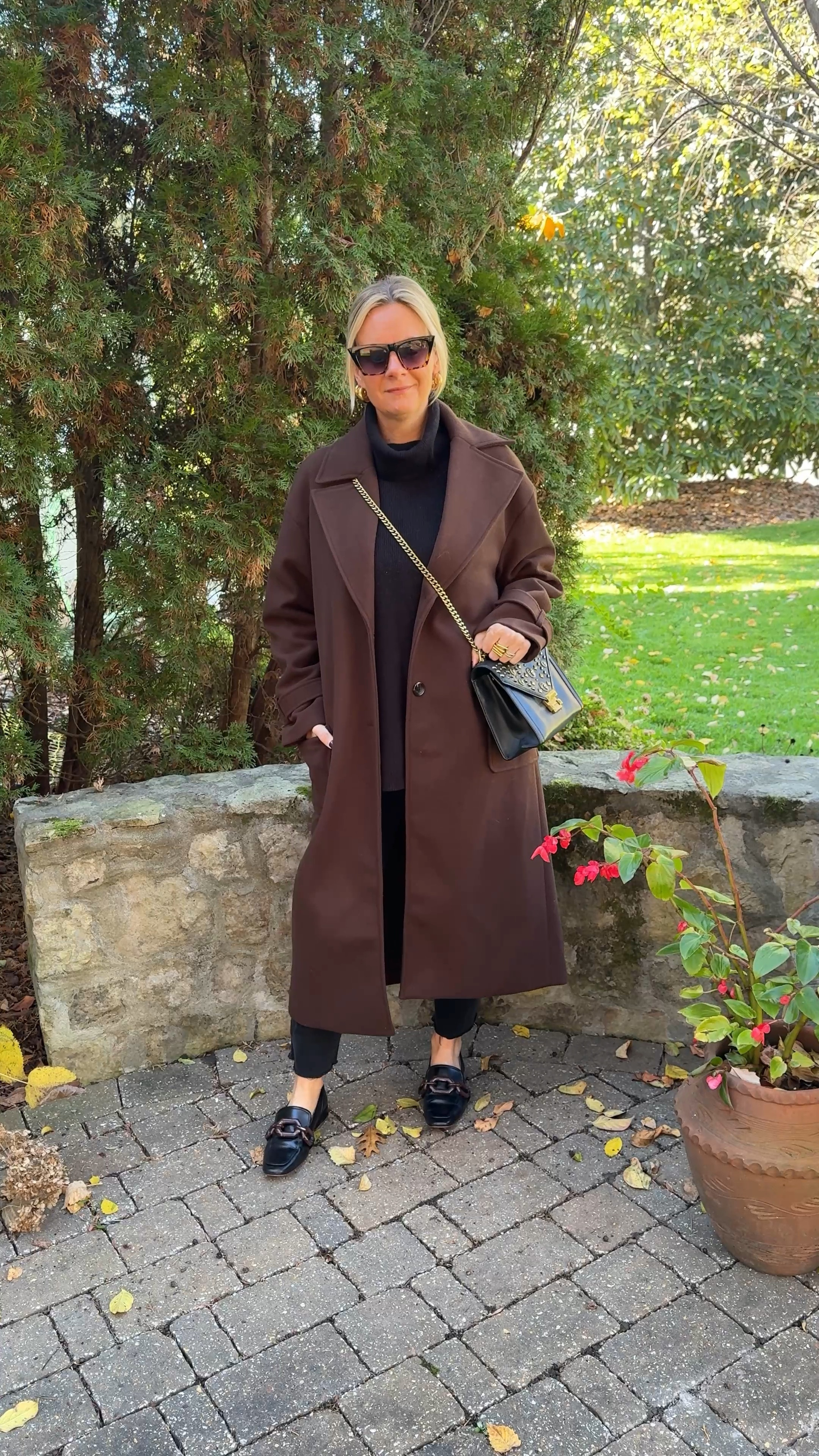 Chic winter outfit ❄️ 

#LTKStyleTip #LTKSeasonal #LTKWatchNow