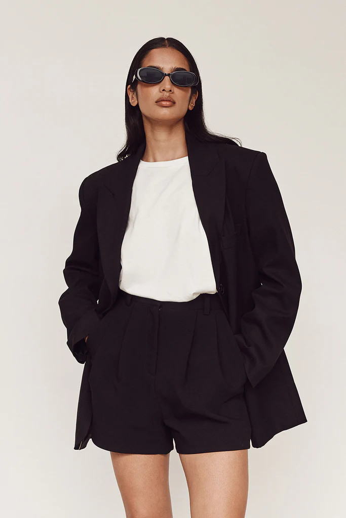 ROWAN TAILORED BLACK SHORT | DISSH