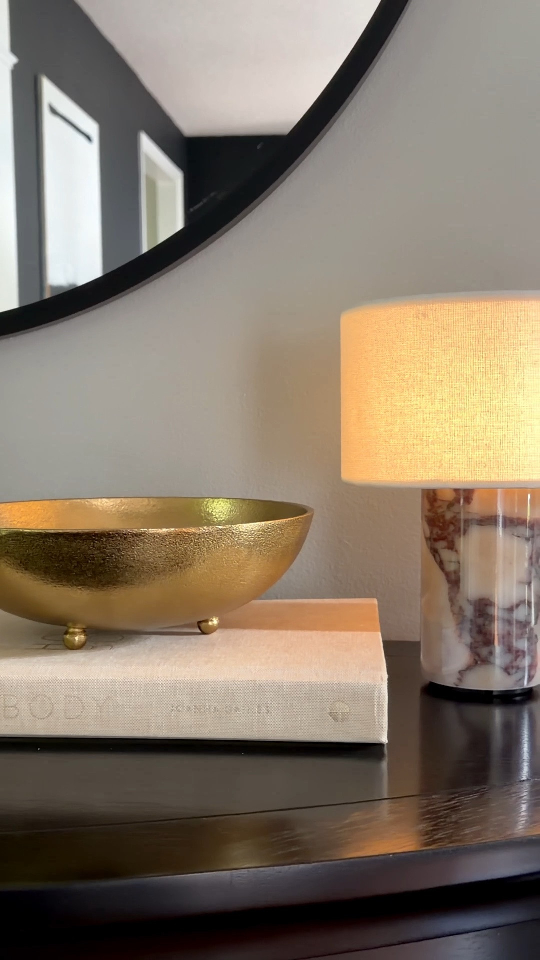 I never thought I would fall in love with a lamp, it’s absolutely stunning, marble, wireless, 3 different light settings ✨! I think I need to get one more 🤎


#lamp #marble #wireless #decor #interior #intreriorstyling

#LTKMothersDay #LTKSeasonal #LTKHome