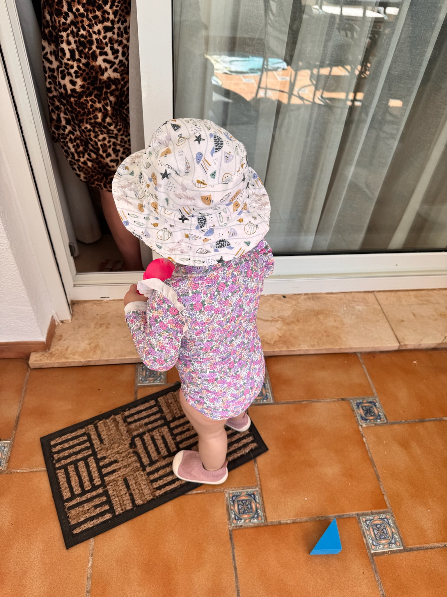 Pink shoes for the win 🙌🏻

#LTKtravel #LTKsummer #LTKeurope