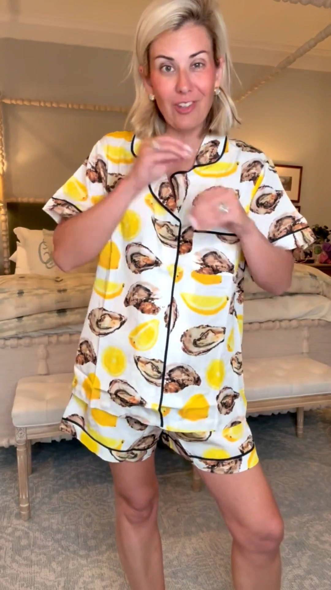 Yall….lemons & oysters!! I mean what else do I say but get these! I’m in medium could prob do small & 8 jelly. Cuteness!!!

#LTKdayinmylife #LTKmomlife #LTKmorningroutine
