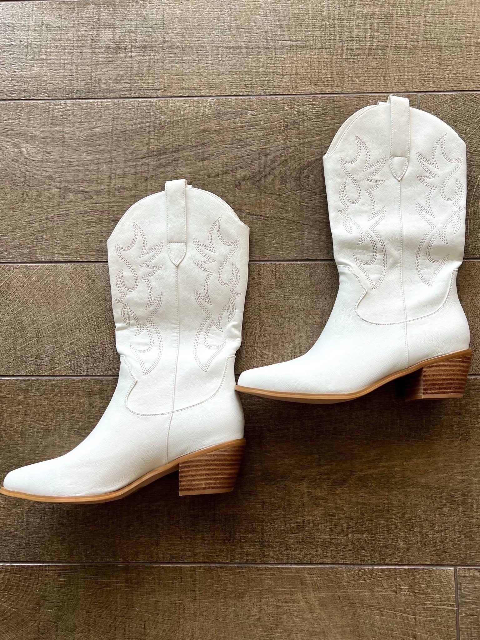 Gift guide:  cowboy boots, gift guide, gift guides, gifts for her, gift guide for her, gift ideas for her, gift ideas, holiday gifts, holiday gifting, holiday gift, holiday gift guide, gift guides, gift, gifts, holiday season, holiday gifts 2026

#LTKSeasonal #LTKOver40 #LTKSaleAlert #LTKTravel #LTKgrwm #LTKootd #LTKWorkwear #LTKU