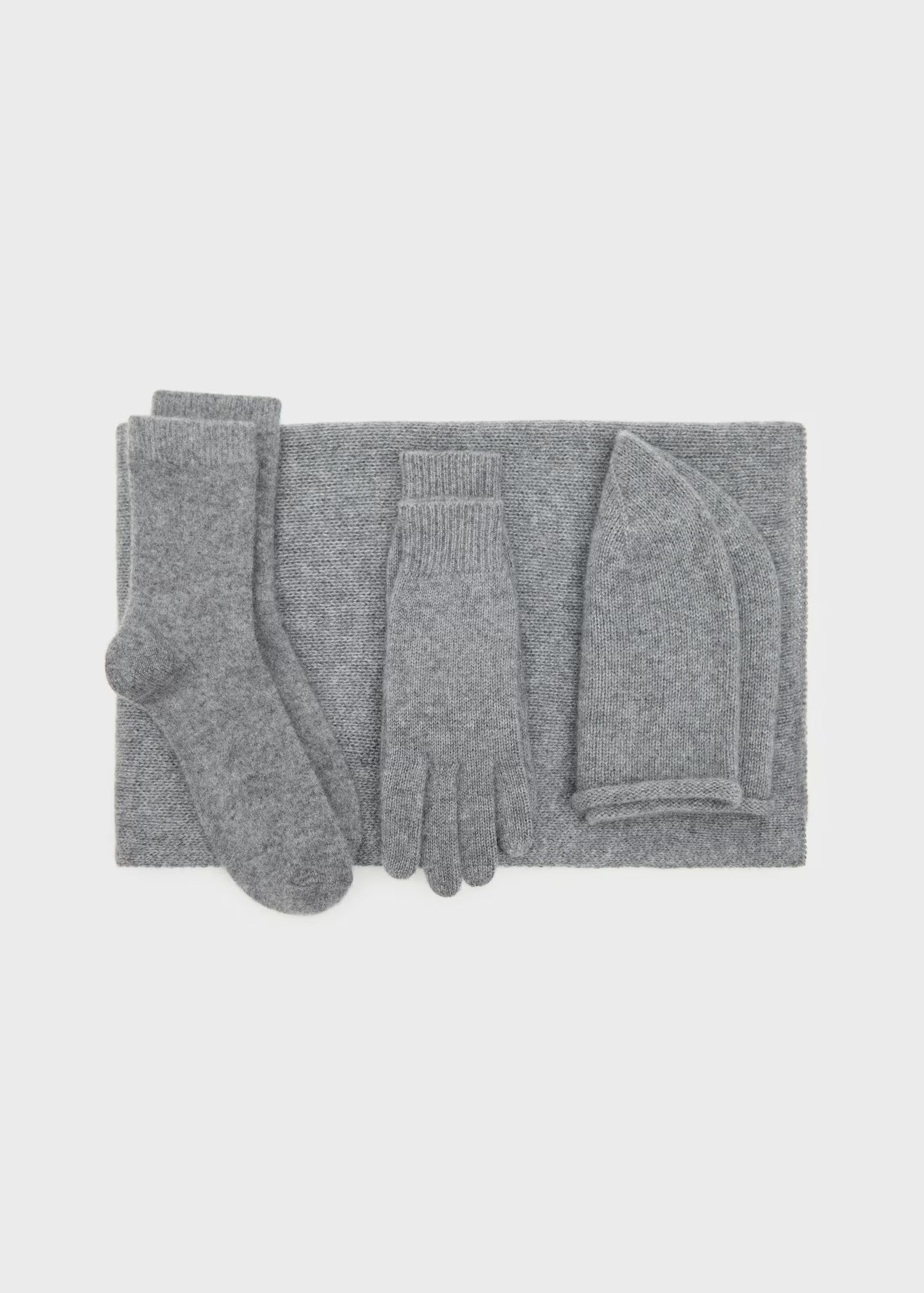 100% cashmere beanie - Women | MANGO USA | Mango (US/MX/AU)