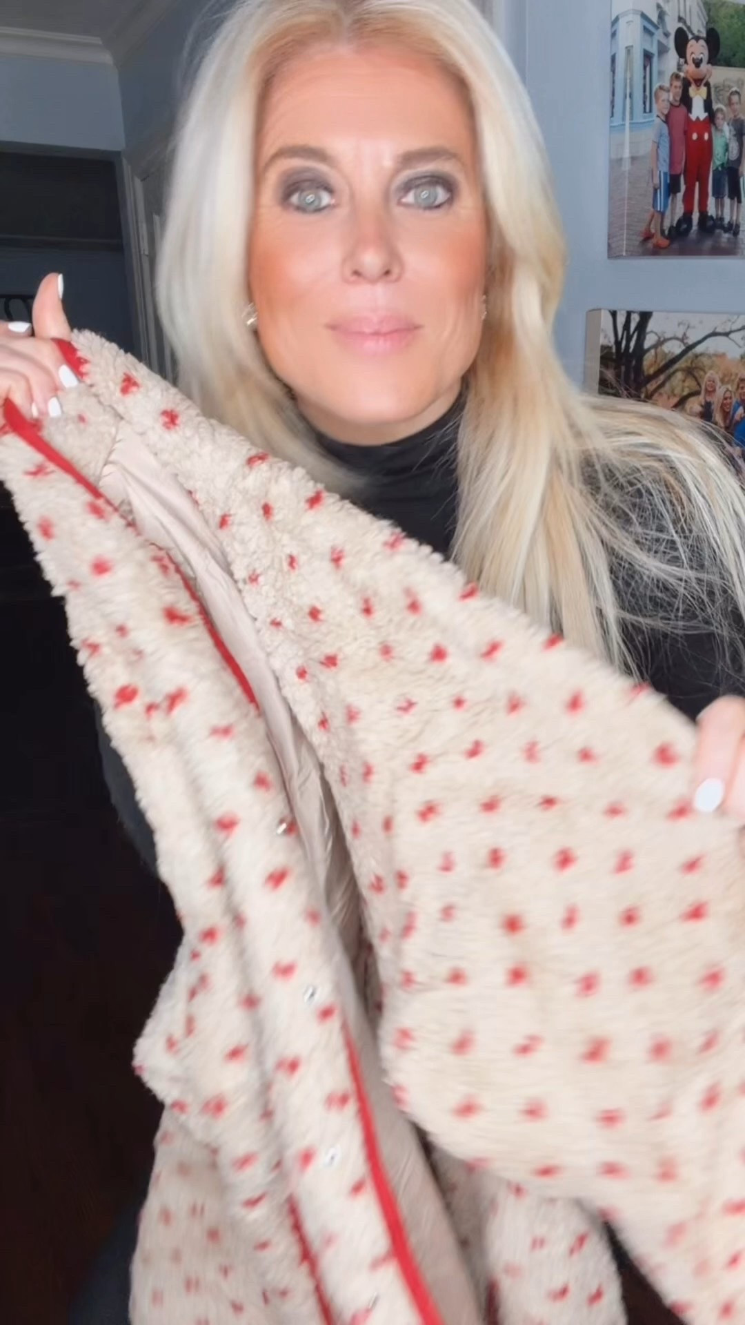 Obsessed with this heart fleece jacket!! Love this fleece jacket for Valentine’s Day! ❤️🩷

#LTKootd #LTKgrwm