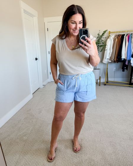 Casual Spring Outfit 

Fit Tips: Tee, tts, L // shorts, tts, L

Use code: RYANNE10 for 10% off

Spring  spring style  spring fashion  what I wore  trendy fashion  spring outfit  spring shorts  women's fashion  casual outfit 

#LTKmidsize #LTKstyletip #LTKSeasonal