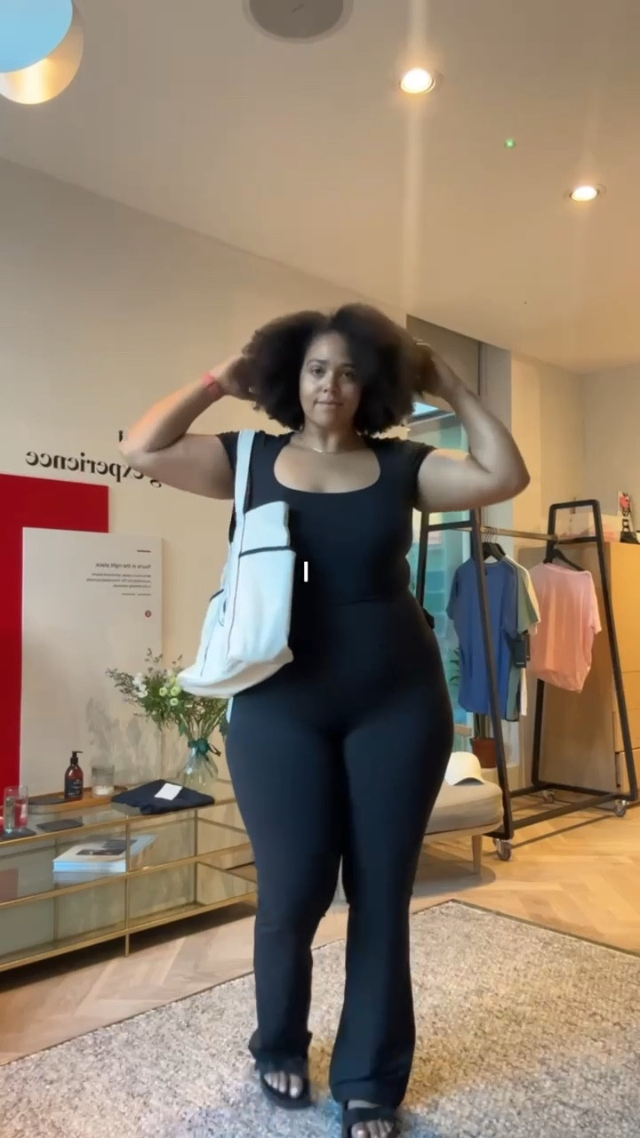 I had a chance to try the famous Lululemon Groove pants which are amazing! 😍

I really loved their fit but bare in mind their sizing is generous.

I also love the TALA leggings which I have in a few variations! They are a better price point and are made with slightly thicker fabric. However the plus point of shopping with Lululemon is you get free lifetime repairs and in-store hemming.

I love both brands and they each have great styles which I highly recommend! I’ve linked all the products below 😊

Hope you enjoy,
Sx

#LTKplussize #LTKbeauty #LTKfitness
