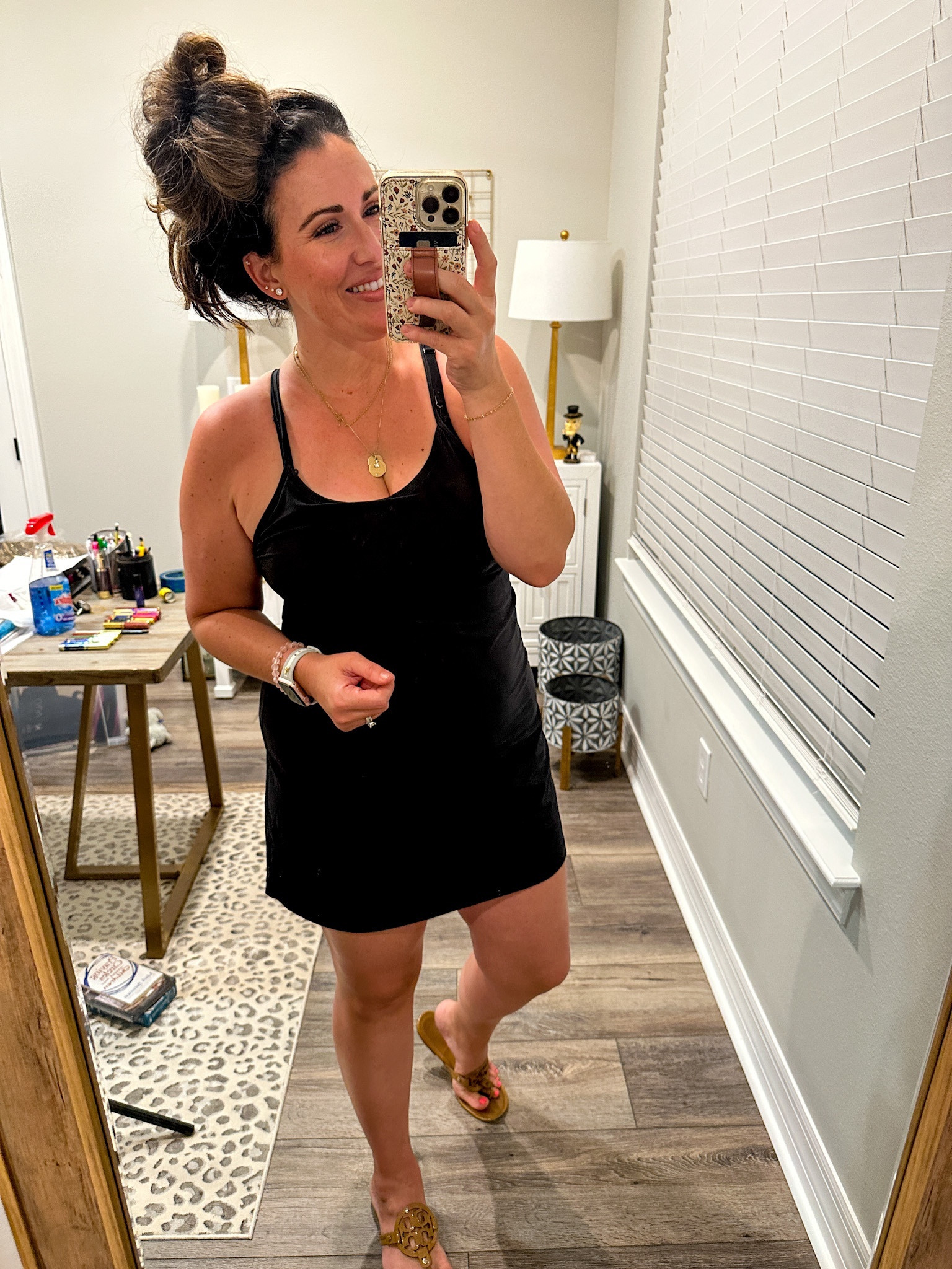 Wearing a L- if between sizes, size up. If you want it baggier consider sizing  up 2 

#LTKSeasonal #LTKFind #LTKcurves