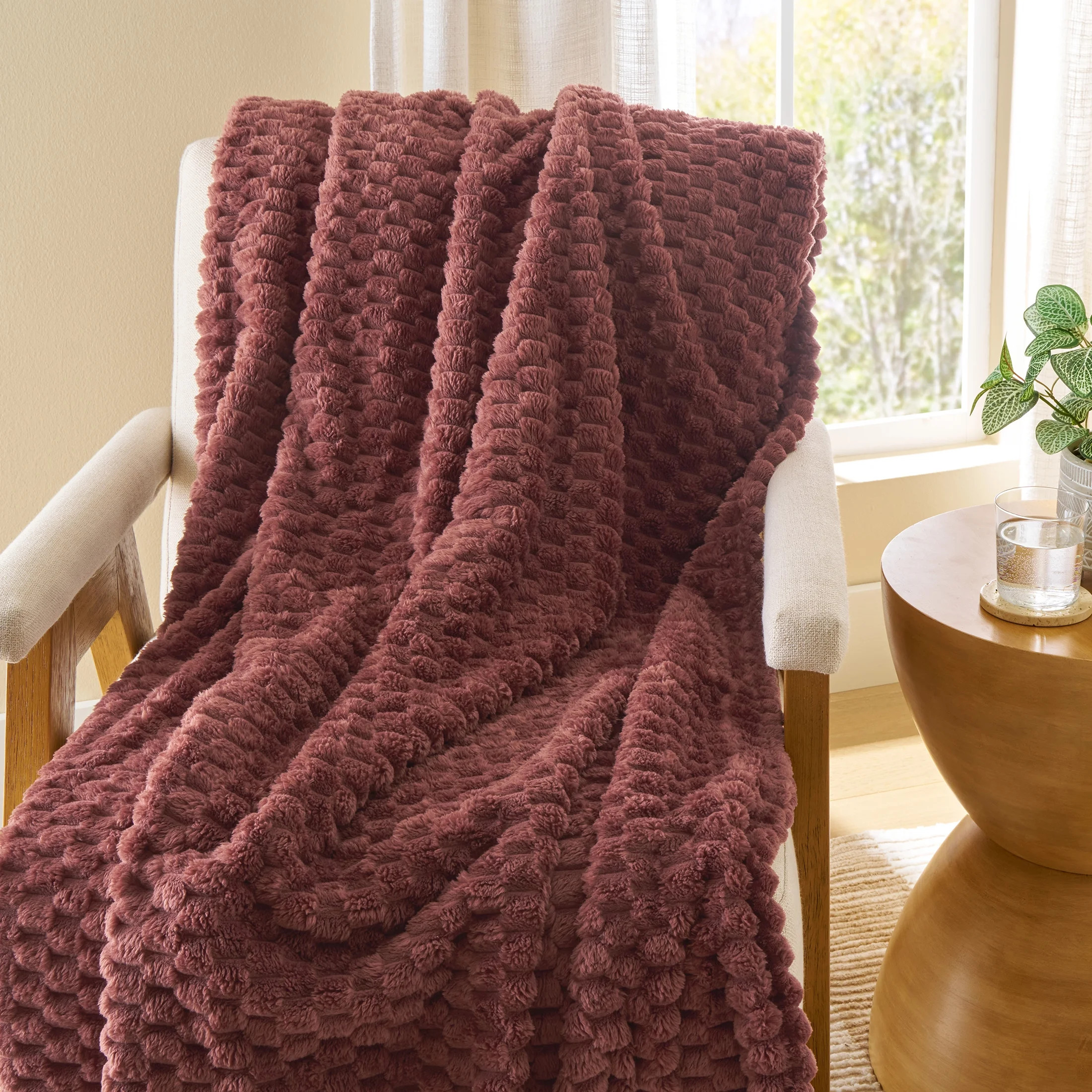 Better Homes & Gardens Textured Velvet Plush Oversized Throw Blanket, Rich Cocoa, 50 in x 72 in - Walmart.com | Walmart (US)