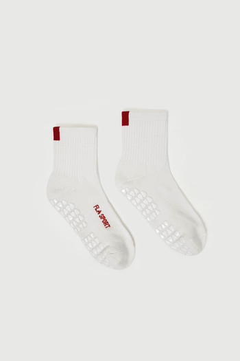 Crimson Sport Quarter Crew Grip Socks | Nordstrom