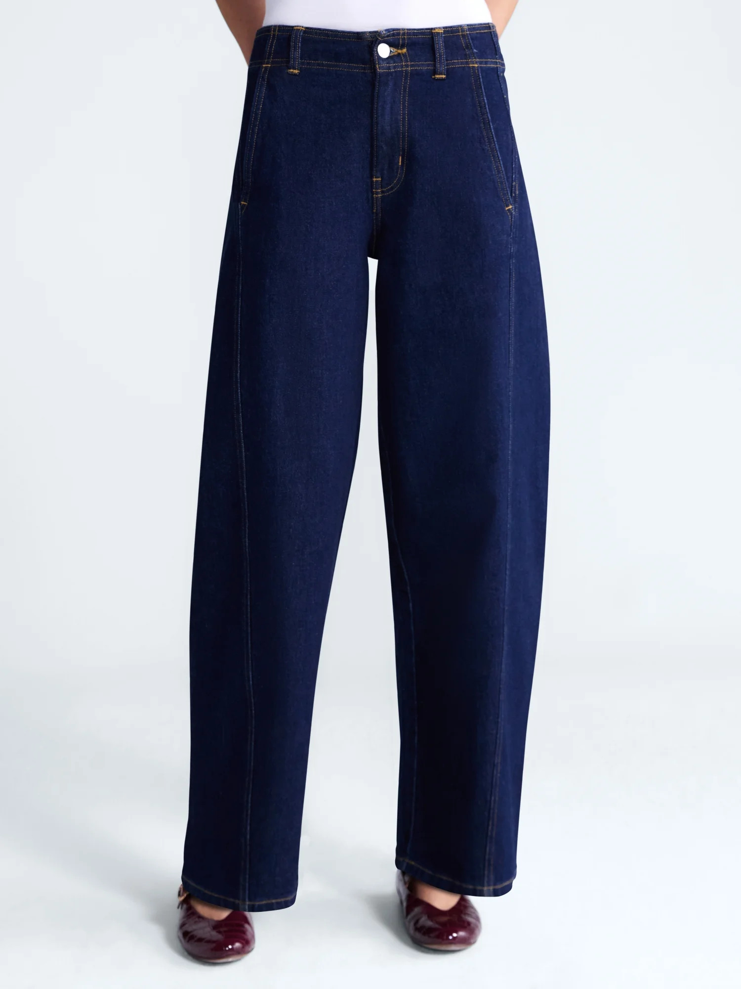 Free Assembly Women's and Women's Plus Side Panel Barrel Jeans, 30" Inseam, Sizes 0-28W | Walmart (US)