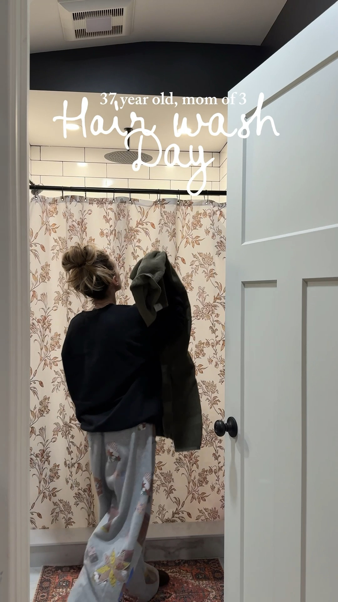 Hair wash day 🚿🫧

#LTKBeauty #LTKselfcare #LTKdayinmylife