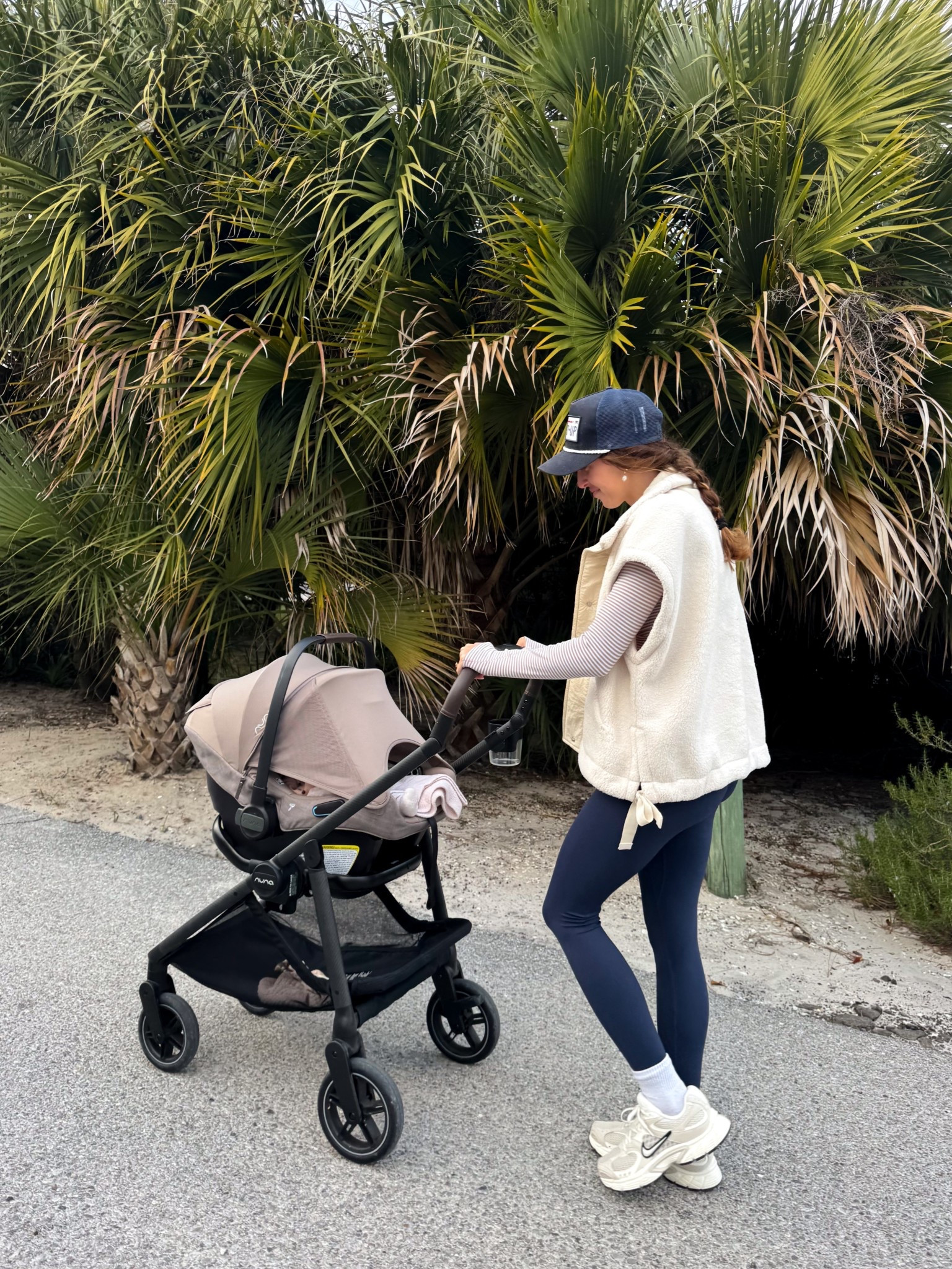 My everyday mom outfit for walks + errands ☁️

Wearing FORM core leggings, a cozy fleece vest, and my go-to sneakers — paired with the Nuna Swiv lightweight stroller for daily walks with baby.

This has been my favorite comfortable mom outfit for staying active while keeping things easy and put together.

Linking everything here!


#LTKActive #LTKmomlife #LTKootd