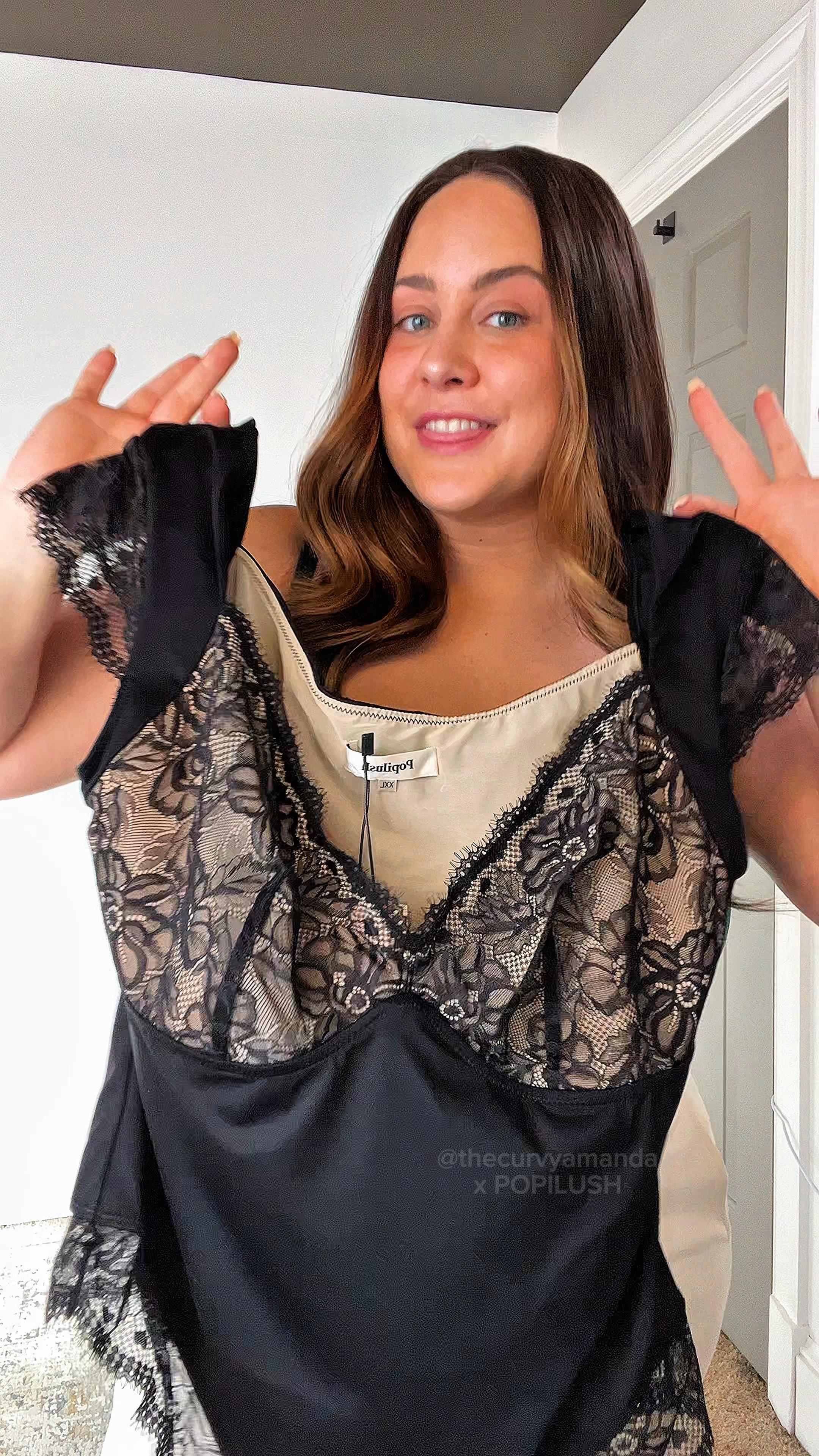 Shapewear bodysuit size XXL
Jeans size 14 SHORT (stretchy so size down) 

#LTKStyleTip #LTKMidsize #LTKPlusSize