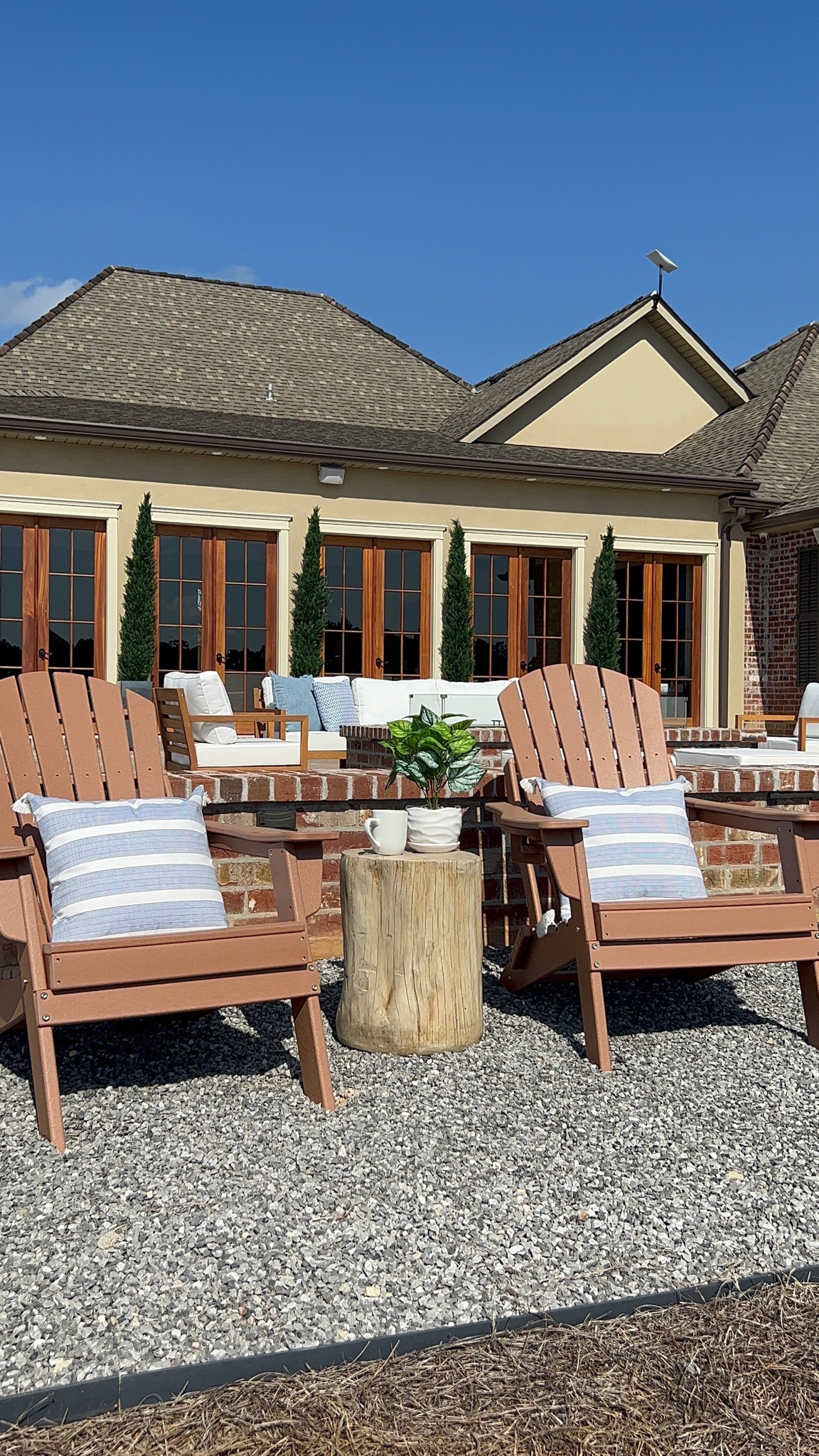 More views from the ranch 😌