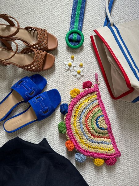 Boden accessories to love! 🌈 #Boden #BodenbyMe @boden_clothing #raffia #woven