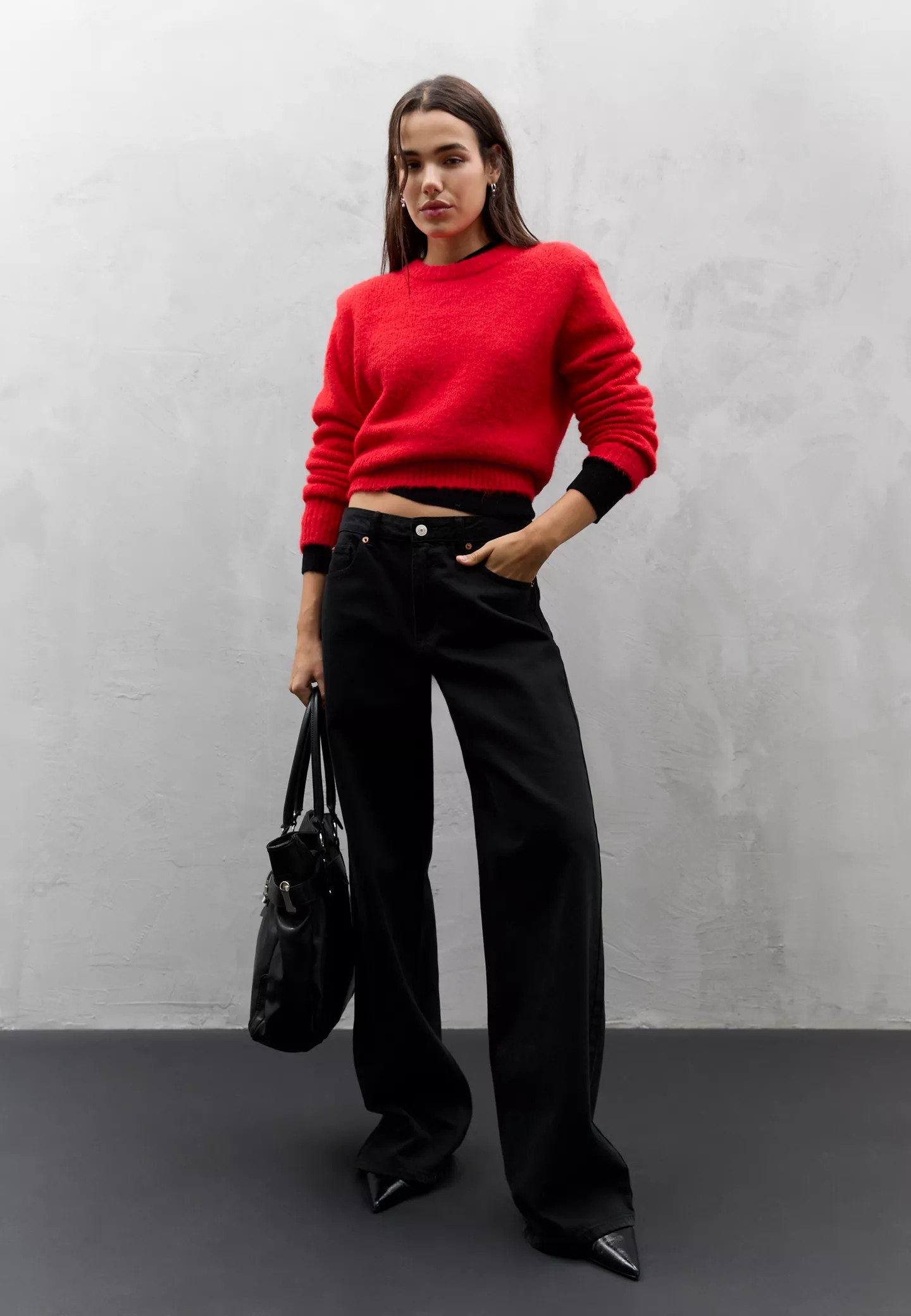 Knitted Jumper with Padded Shoulders - Women's fashion | Stradivarius United Kingdom | Stradivarius (UK)