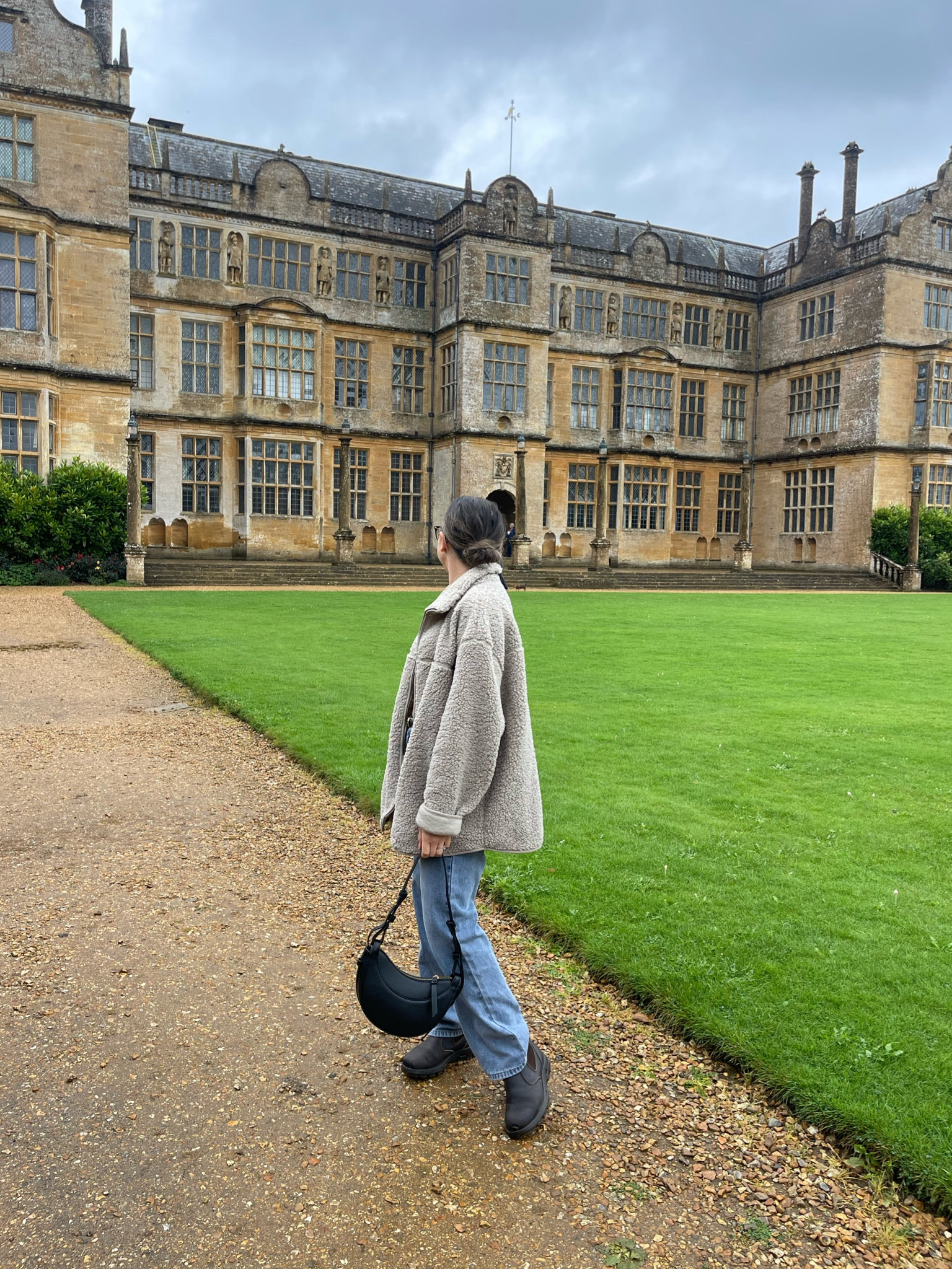 Rainy day fall ‘fit 🤎🌧️

#LTKfindsunder100 #LTKtravel #LTKeurope