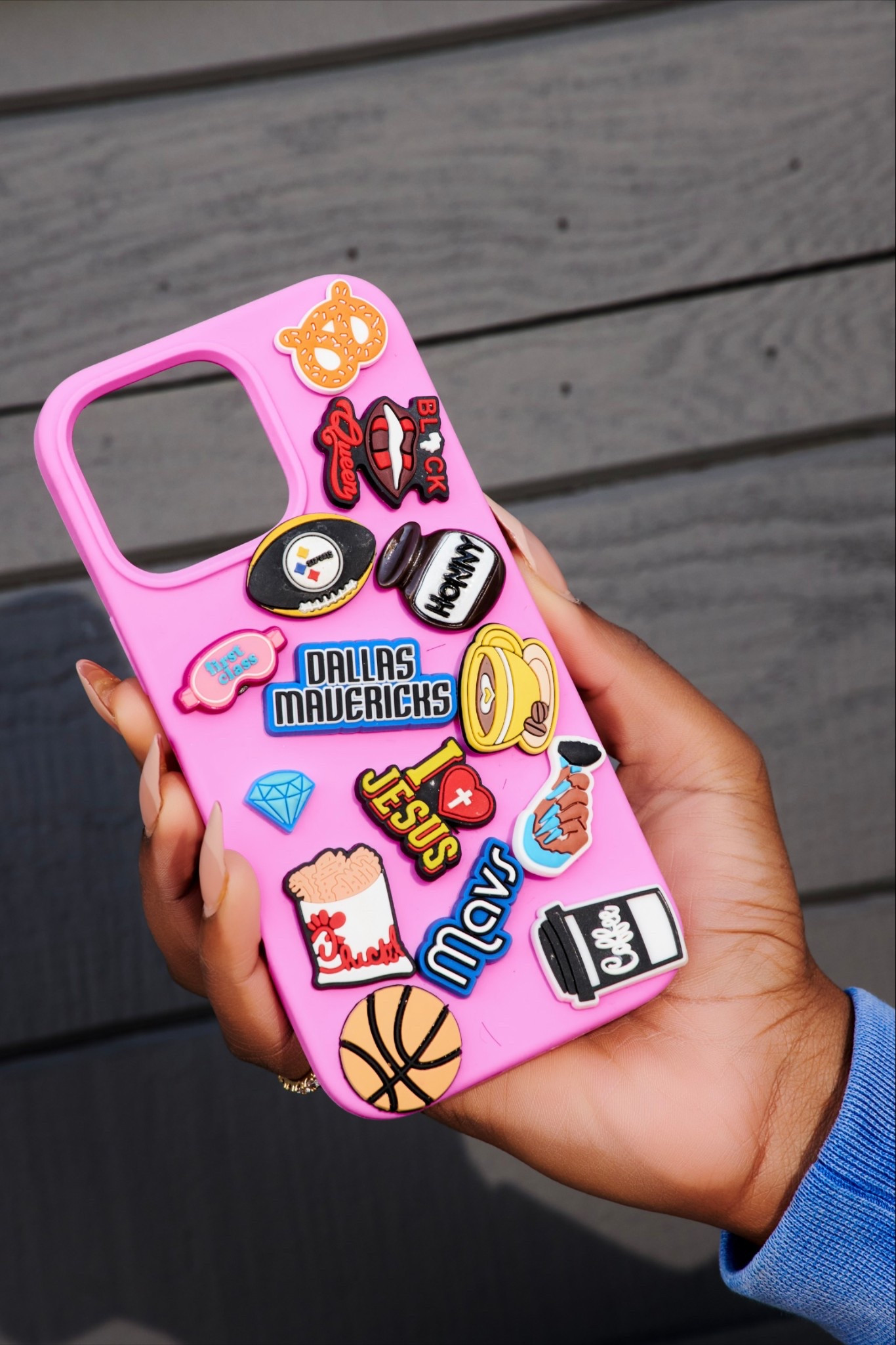 personalized phone case using jibbitz! 
