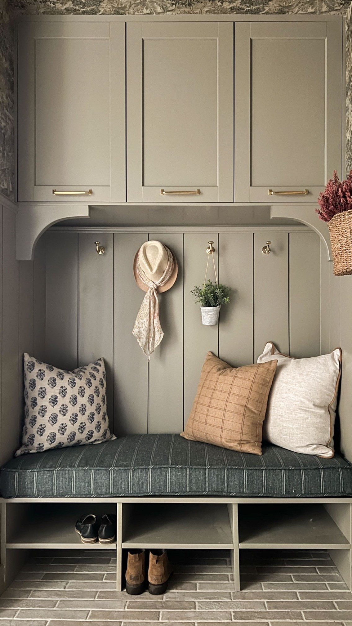 Sale alert!  Tonic Living is having a 15% off sale and is my go to source for fabric, pillows and pillow forms! 

#LTKHome #LTKSaleAlert