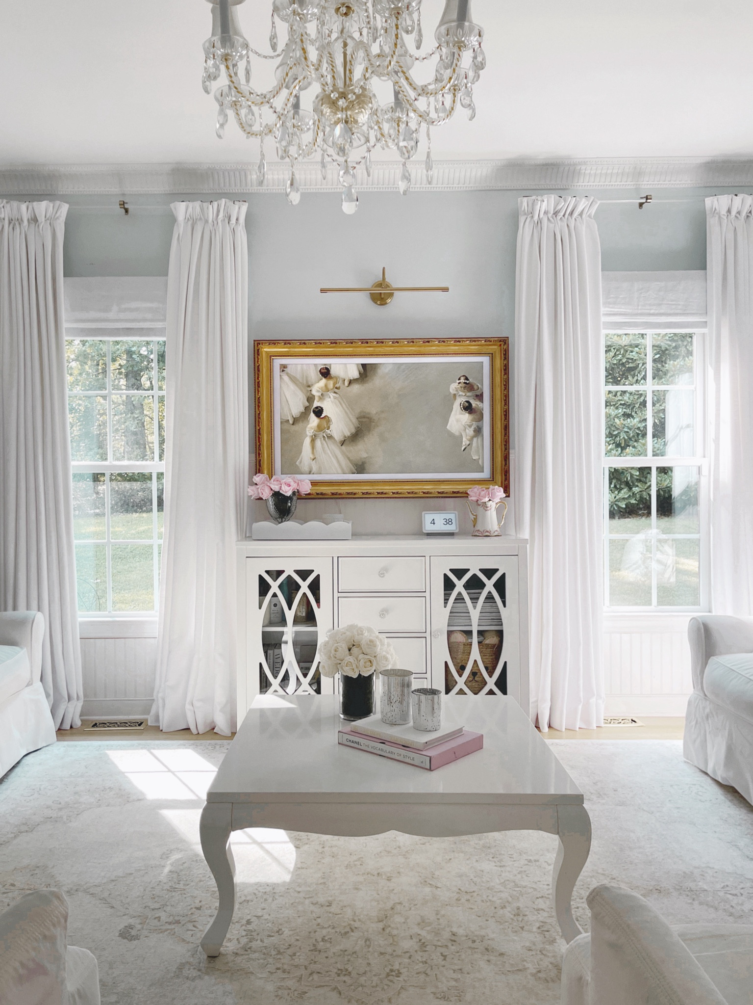 Wishing you a beautiful week with this pretty picture of the lovely linen drapes and roman style shades from @twopagescurtains ✨

Drapes - Liz Linen French pleated drapes in Snow White
Roman Shades - Patti Belgian Linen Cordless 
#twopageshome 

#LTKHome #LTKSeasonal #LTKStyleTip